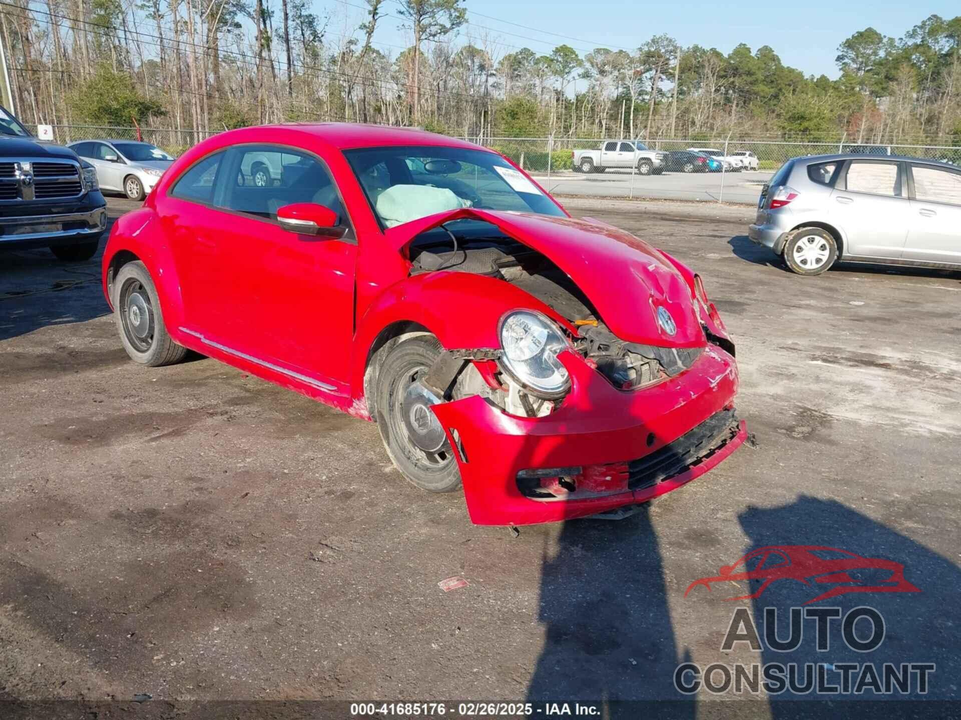 VOLKSWAGEN BEETLE 2013 - 3VWJP7AT8DM674981