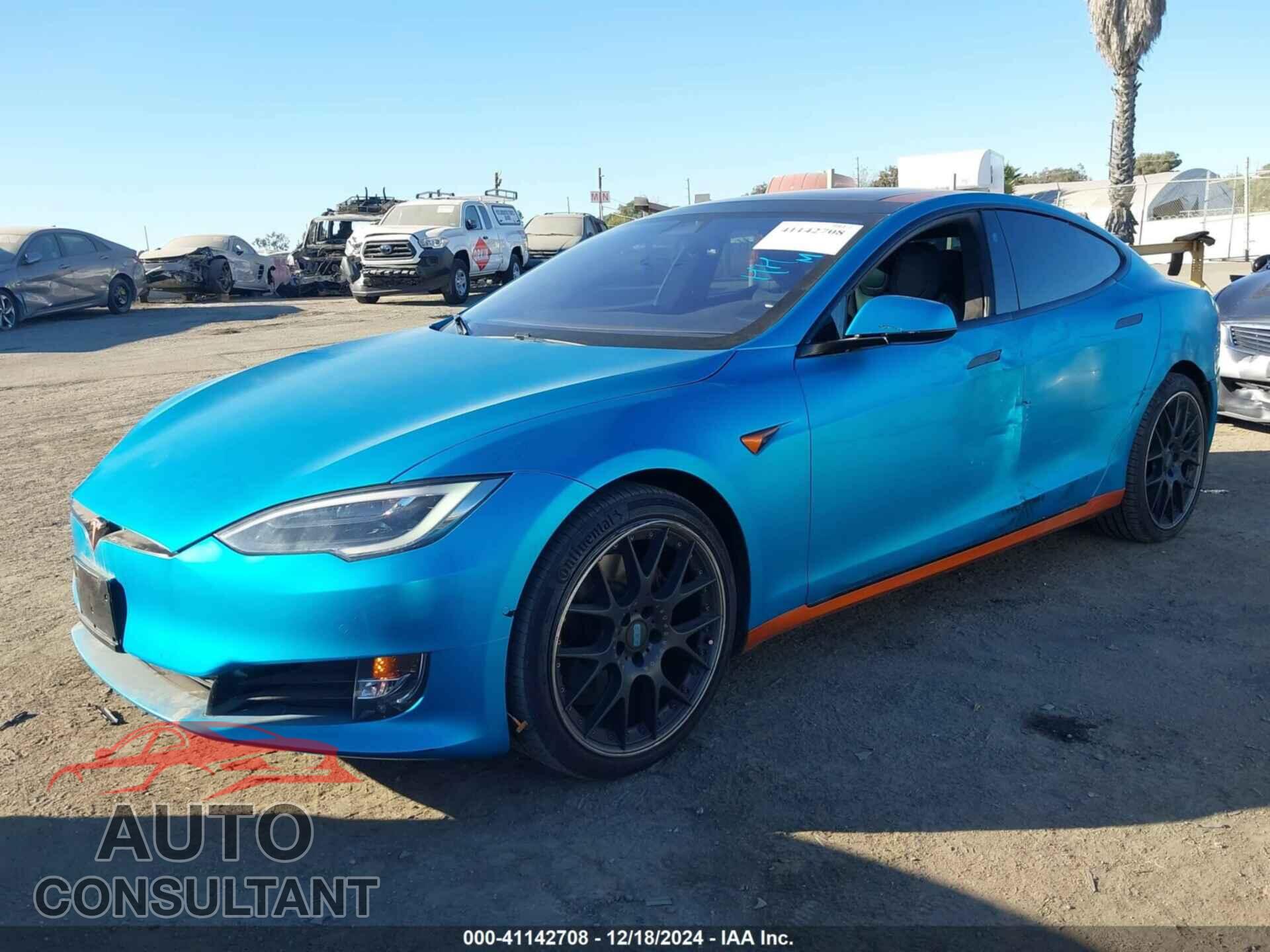 TESLA MODEL S 2017 - 5YJSA1E44HF233321