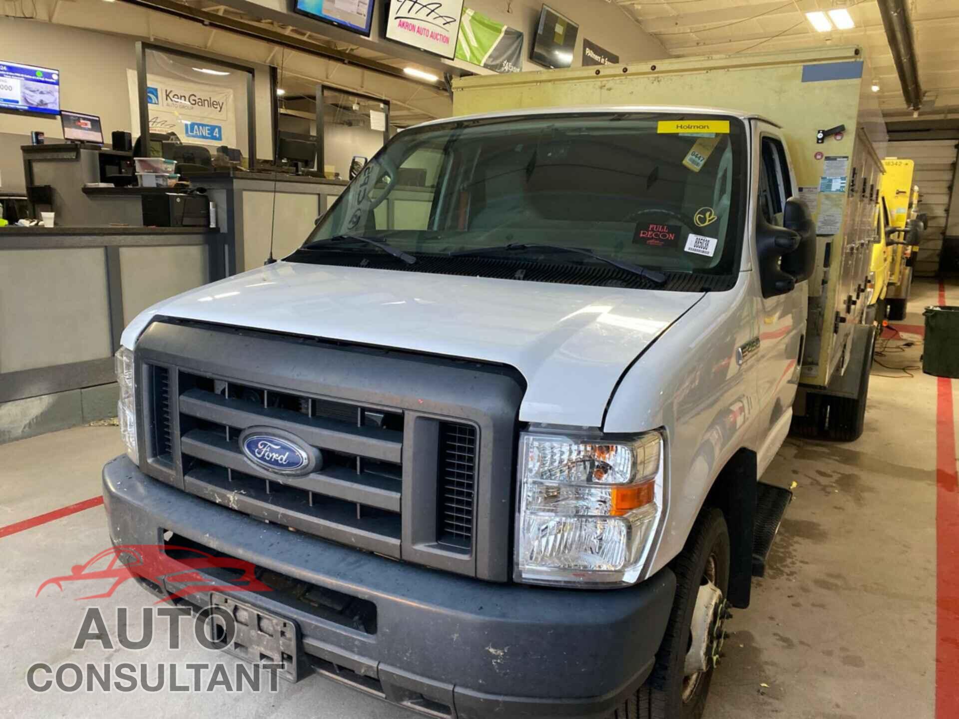 FORD ECONOLINE 2017 - 1FDXE4FS5HDC72222
