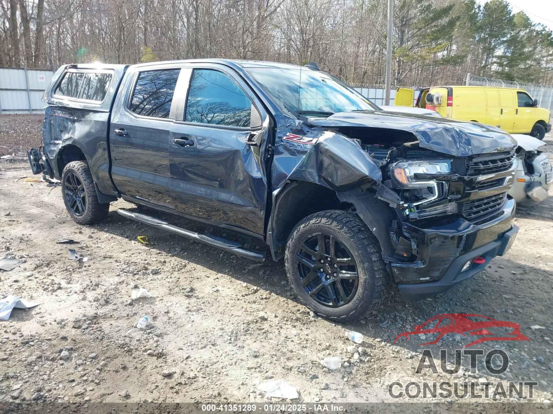 CHEVROLET SILVERADO 1500 2021 - 1GCPYFED8MZ242848