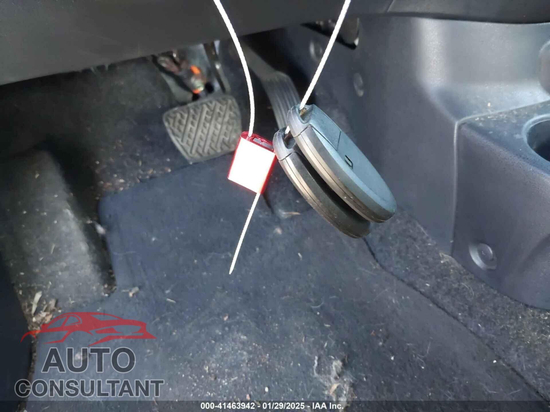 NISSAN VERSA 2019 - 3N1CN7AP3KL818592