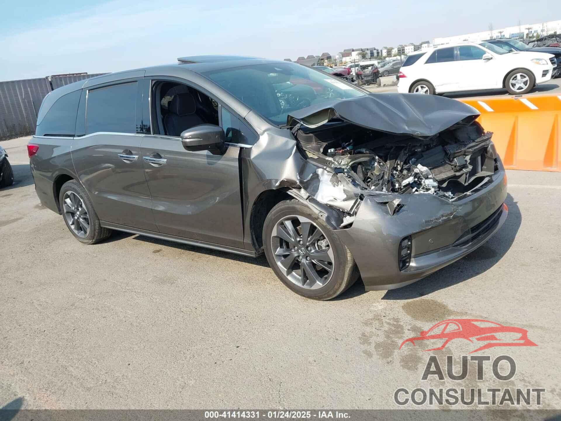 HONDA ODYSSEY 2023 - 5FNRL6H9XPB013936