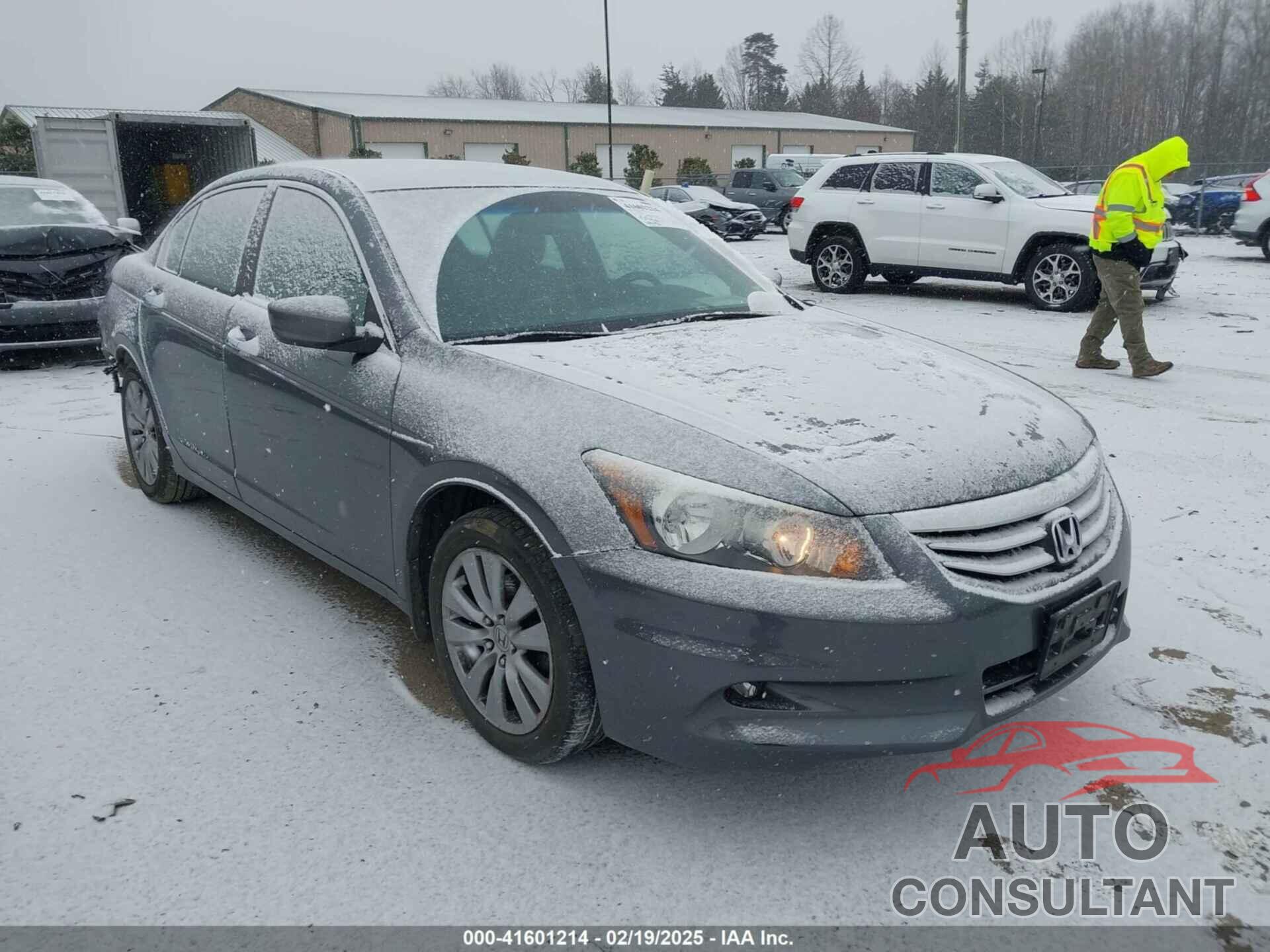 HONDA ACCORD 2011 - 1HGCP3F89BA006837