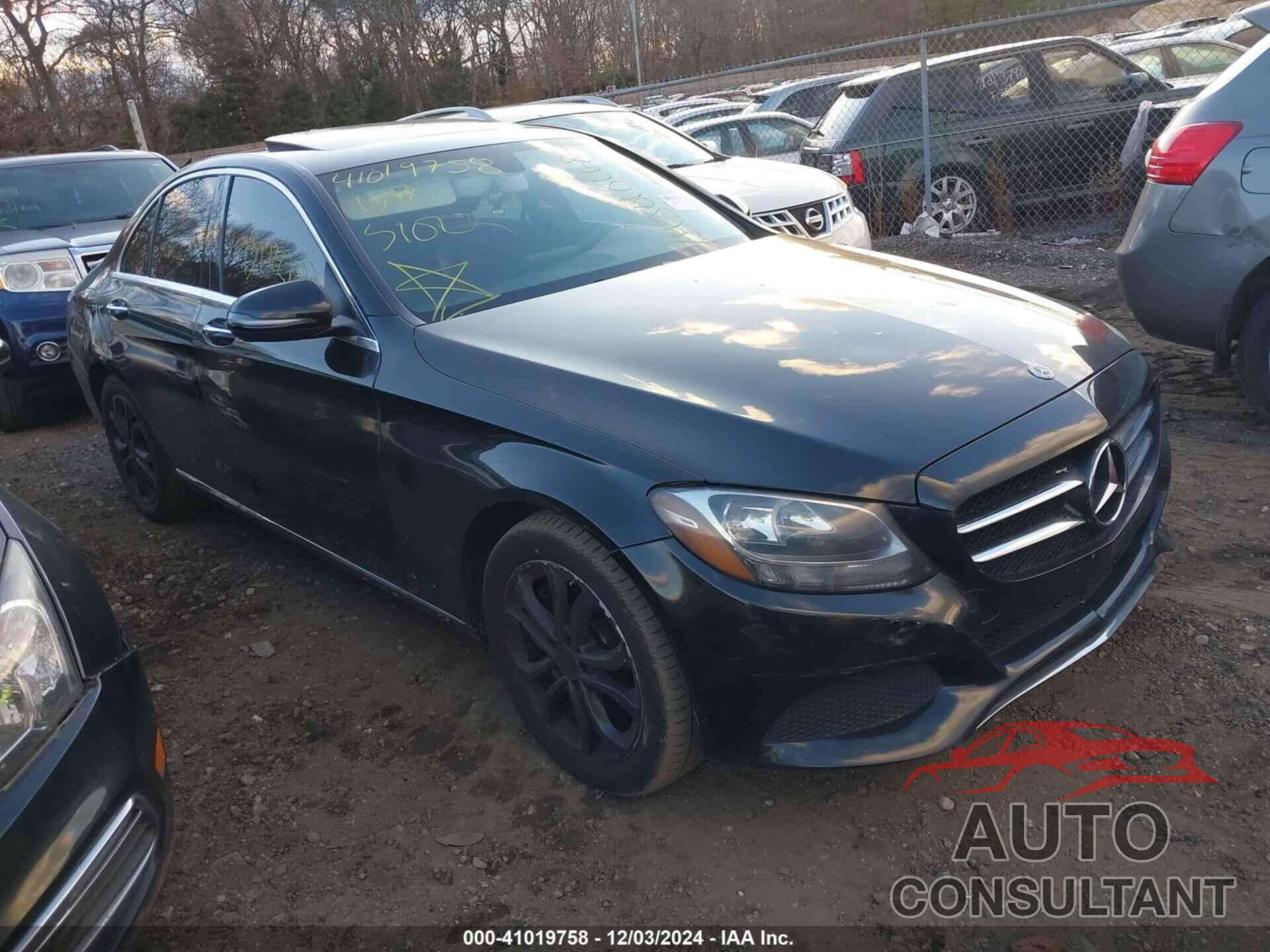 MERCEDES-BENZ C 300 2018 - 55SWF4KB8JU238355