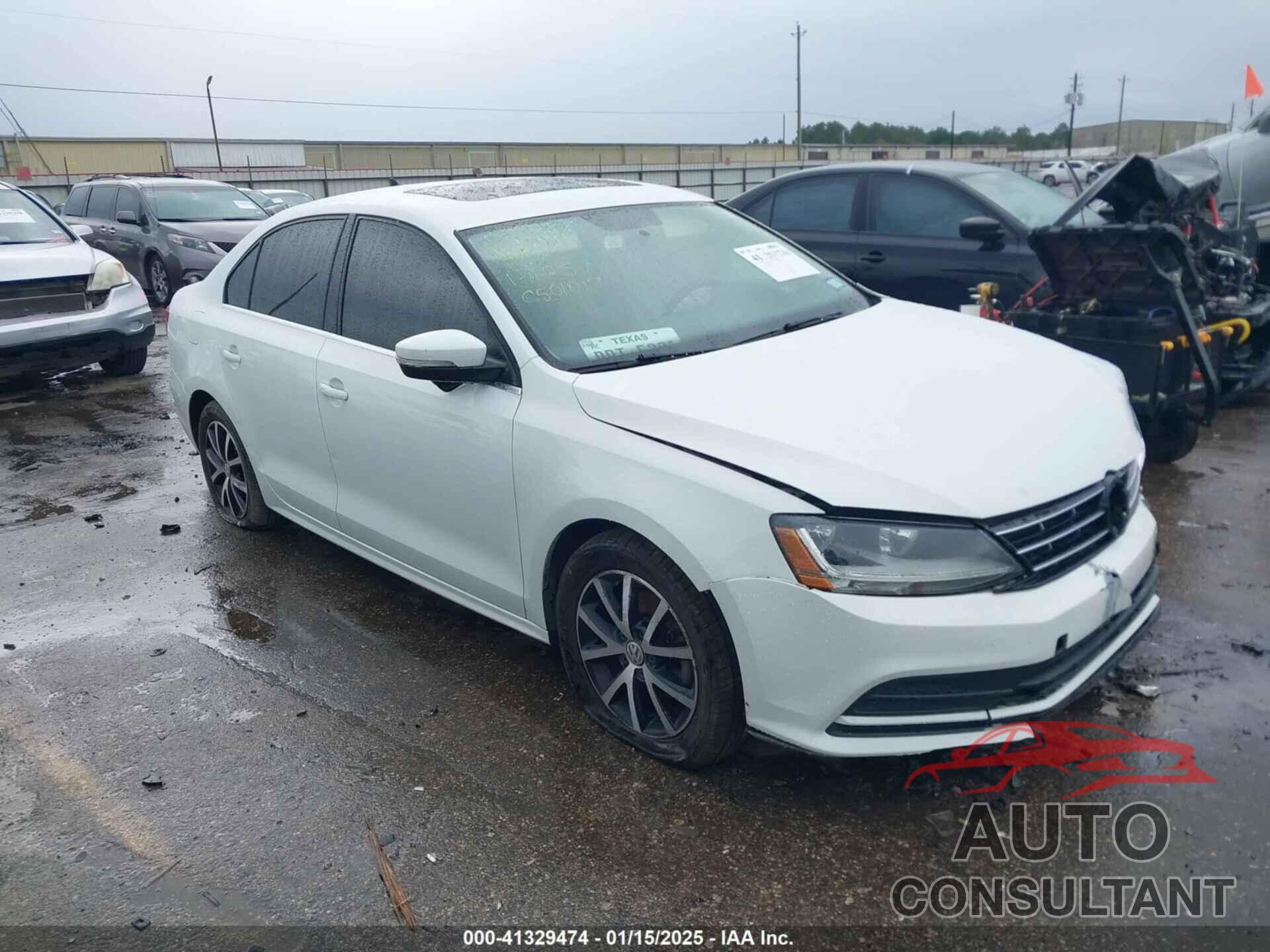 VOLKSWAGEN JETTA 2018 - 3VWDB7AJ1JM221517