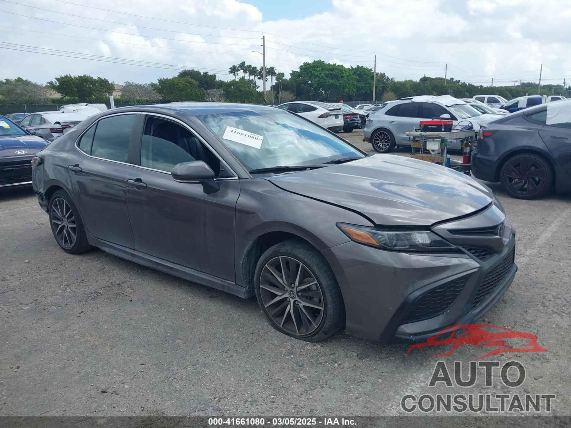 TOYOTA CAMRY 2023 - 4T1G11AK8PU152432