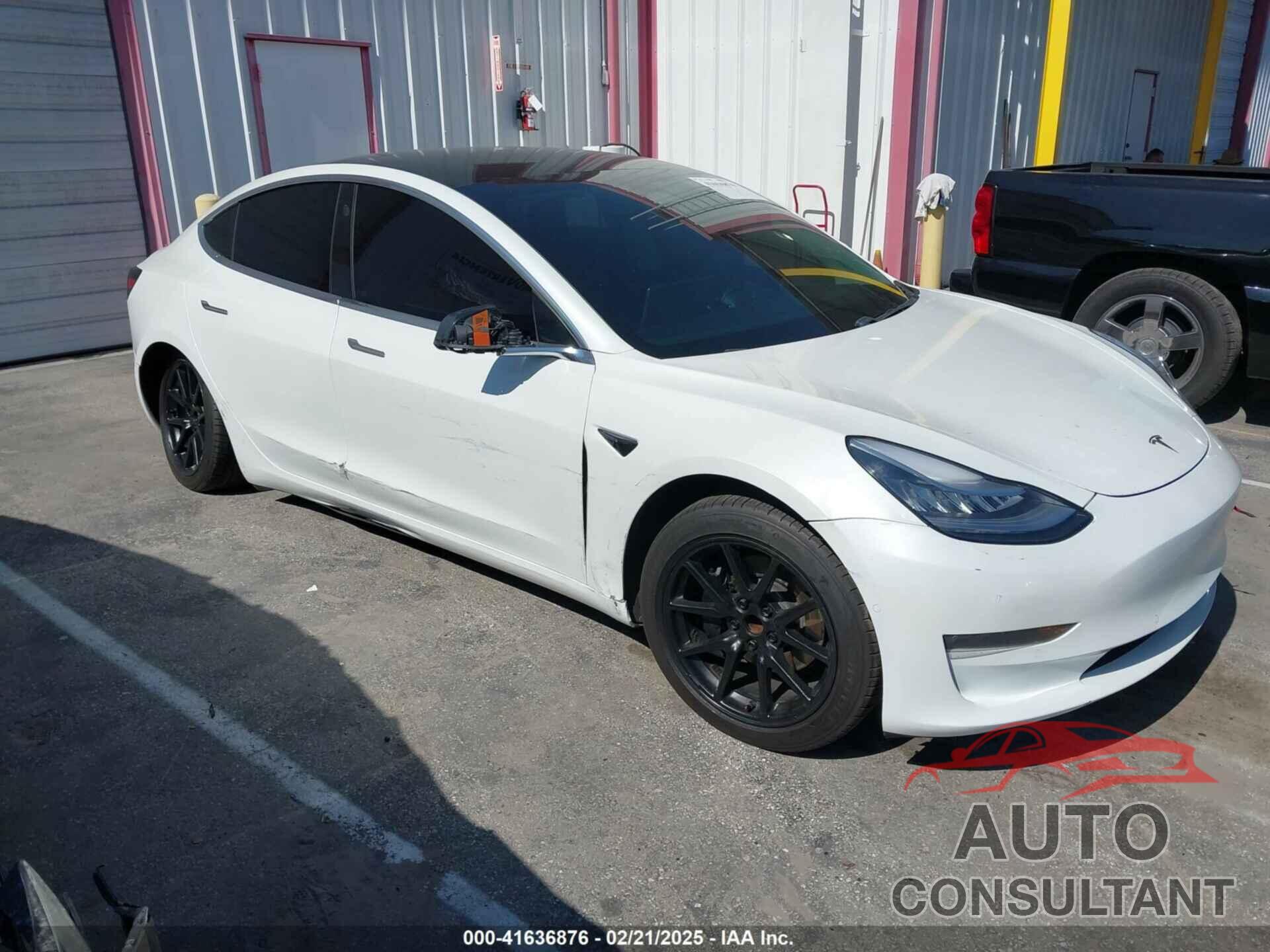 TESLA MODEL 3 2019 - 5YJ3E1EA3KF427392