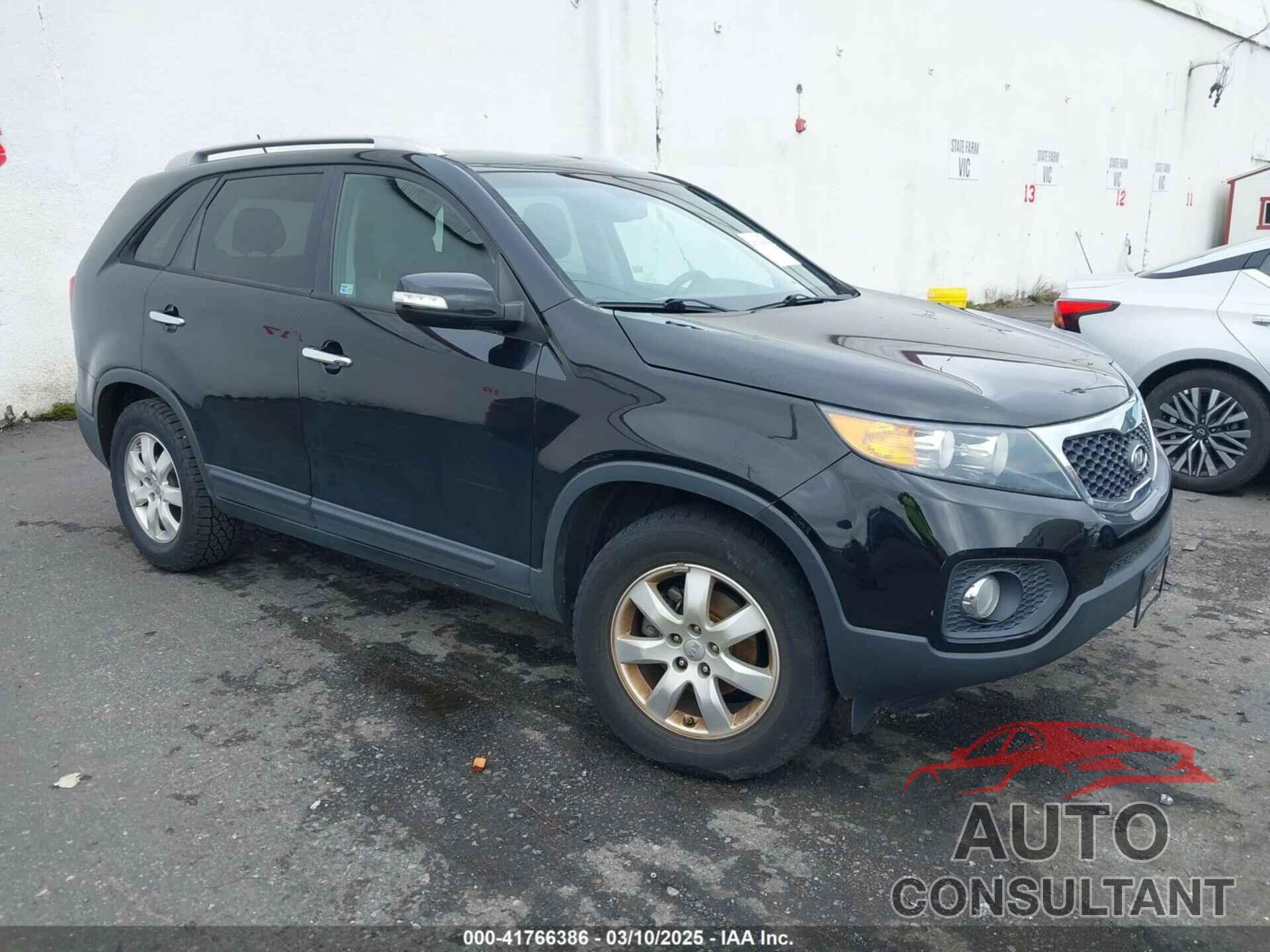 KIA SORENTO 2012 - 5XYKT3A62CG281690