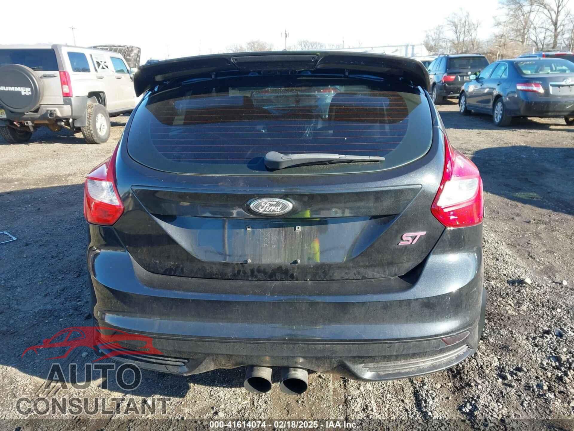 FORD FOCUS ST 2013 - 1FADP3L94DL127465