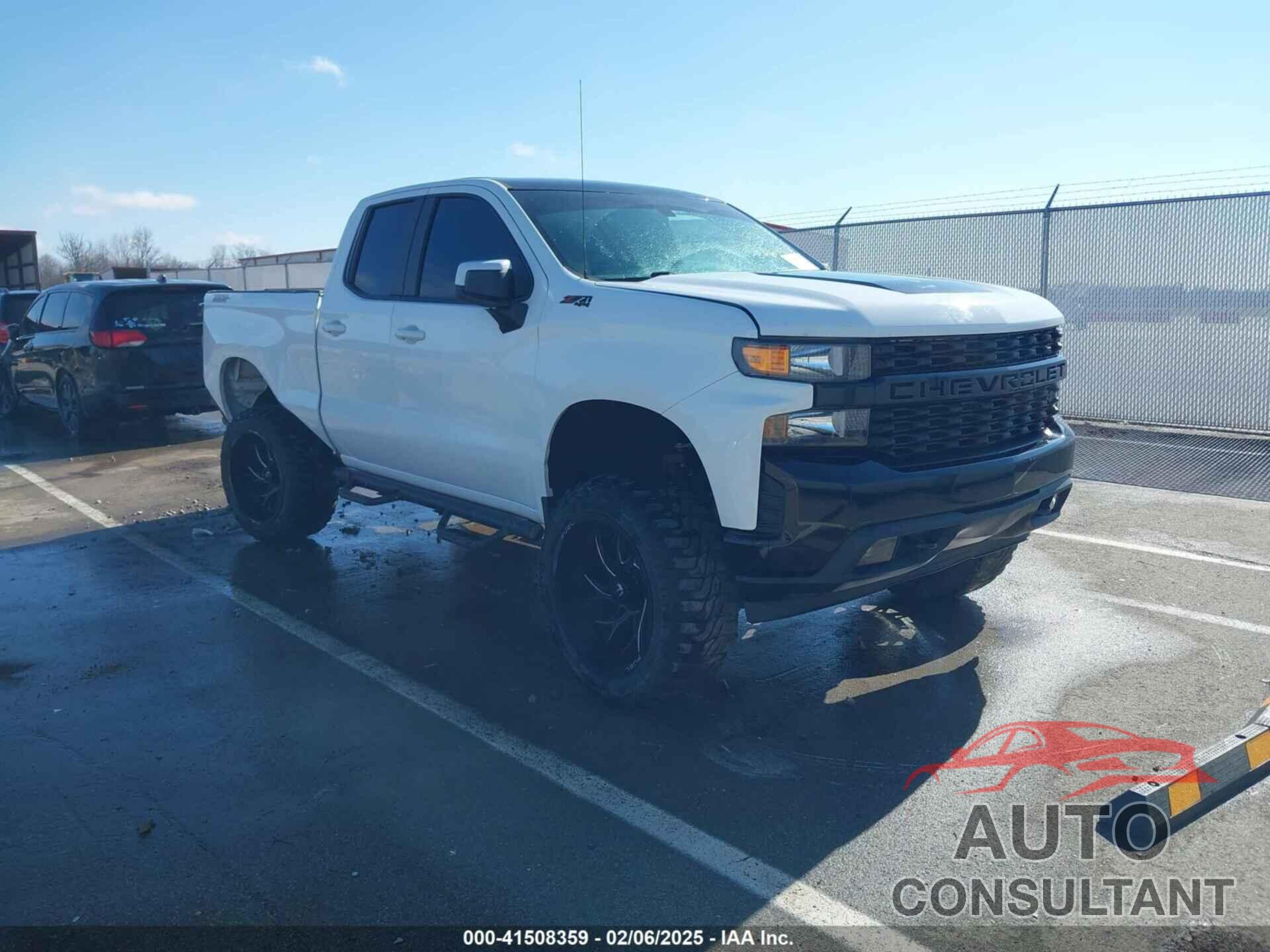 CHEVROLET SILVERADO 1500 2019 - 1GCRYAEF0KZ194241