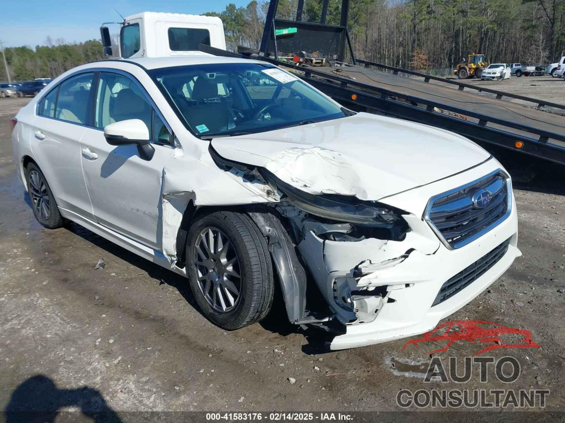 SUBARU LEGACY 2018 - 4S3BNAF67J3042984