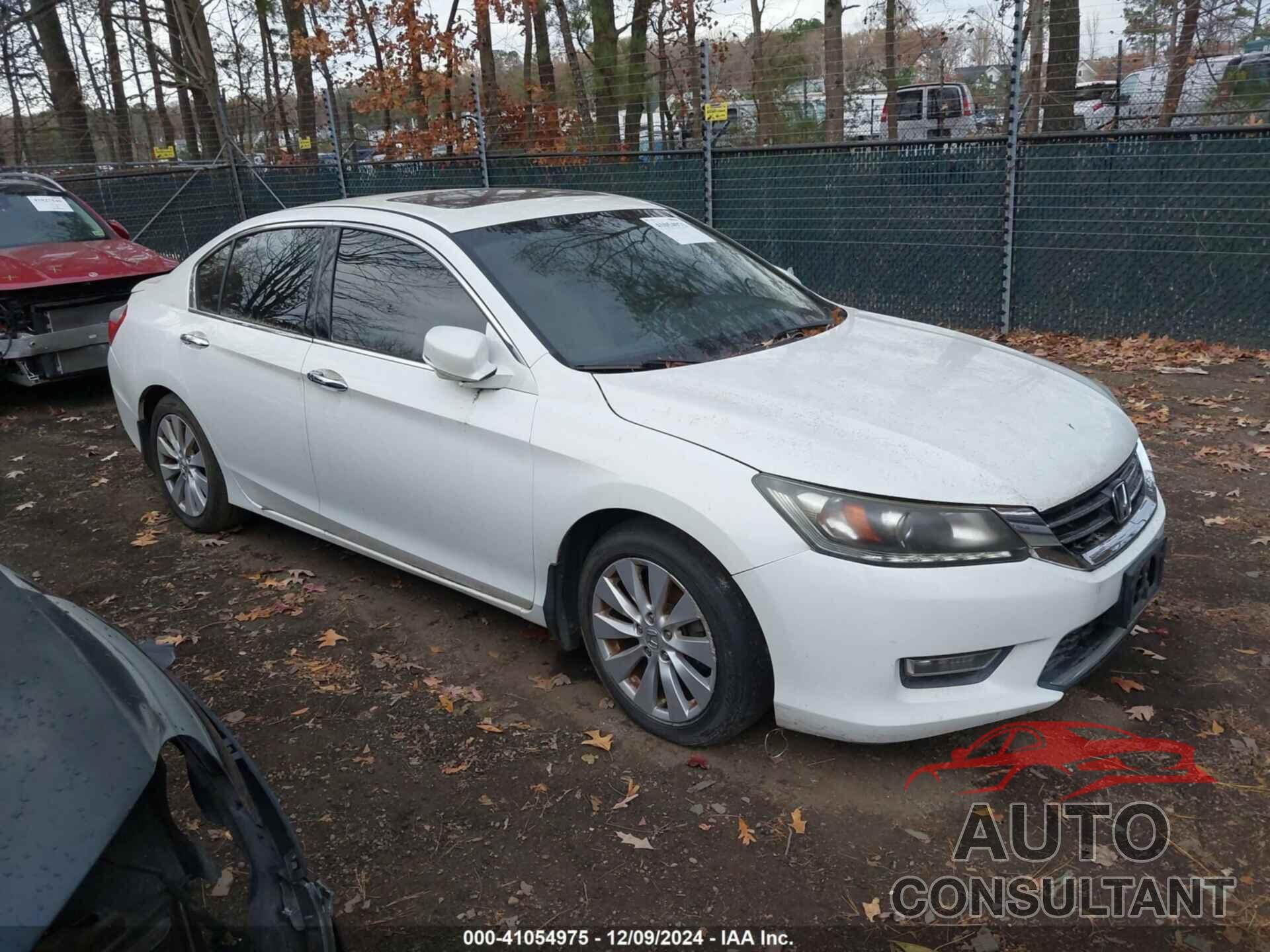 HONDA ACCORD 2013 - 1HGCR3F89DA002882