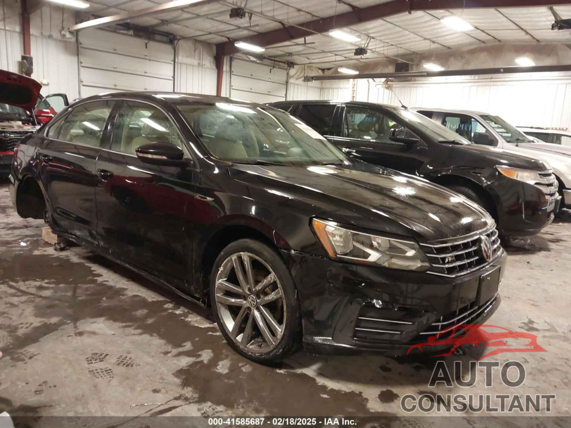 VOLKSWAGEN PASSAT 2018 - 1VWAA7A3XJC039386