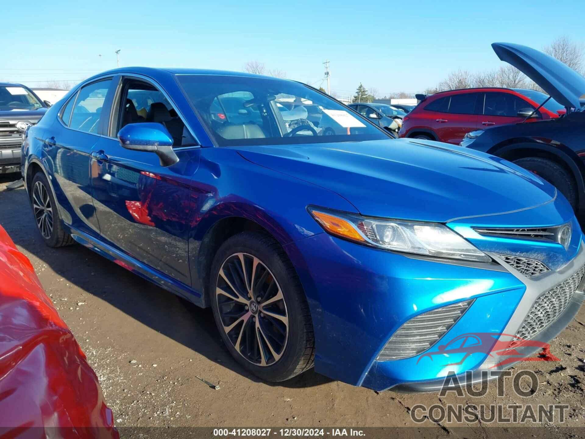 TOYOTA CAMRY 2018 - 4T1B11HKXJU128401