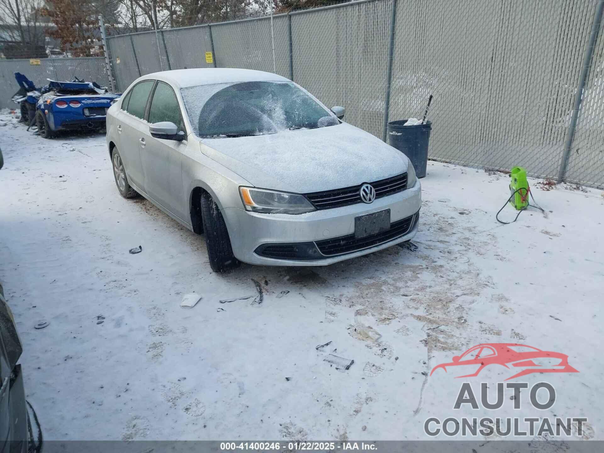 VOLKSWAGEN JETTA 2013 - 3VWBP7AJXDM225028