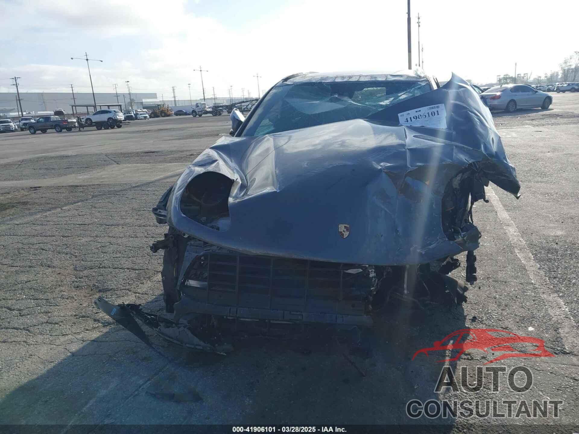 PORSCHE MACAN 2018 - WP1AA2A54JLB14685