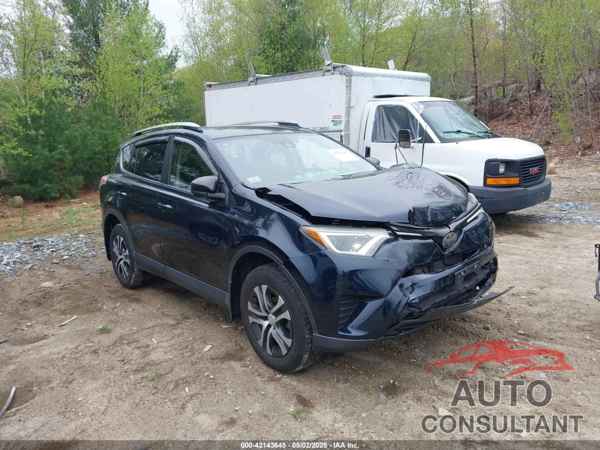TOYOTA RAV4 2017 - JTMBFREV0HJ703152