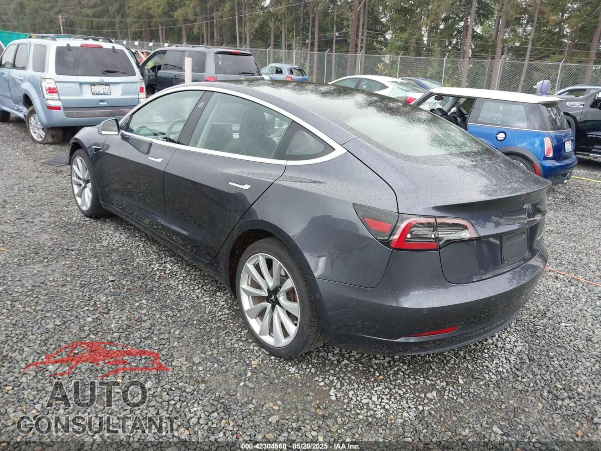 TESLA MODEL 3 2018 - 5YJ3E1EB1JF090907