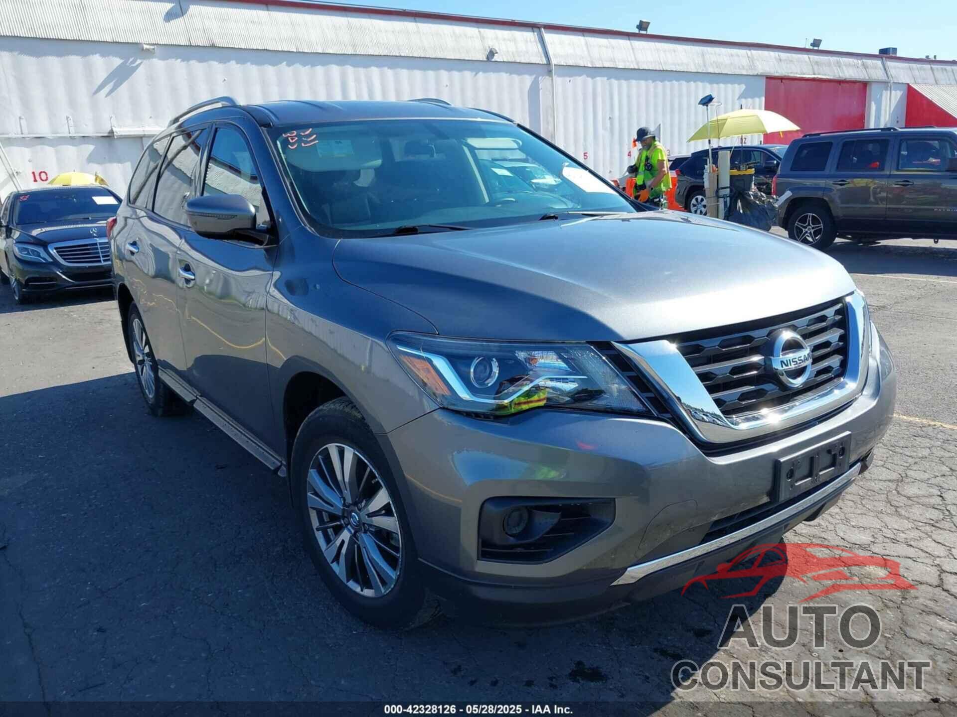 NISSAN PATHFINDER 2018 - 5N1DR2MM2JC621980