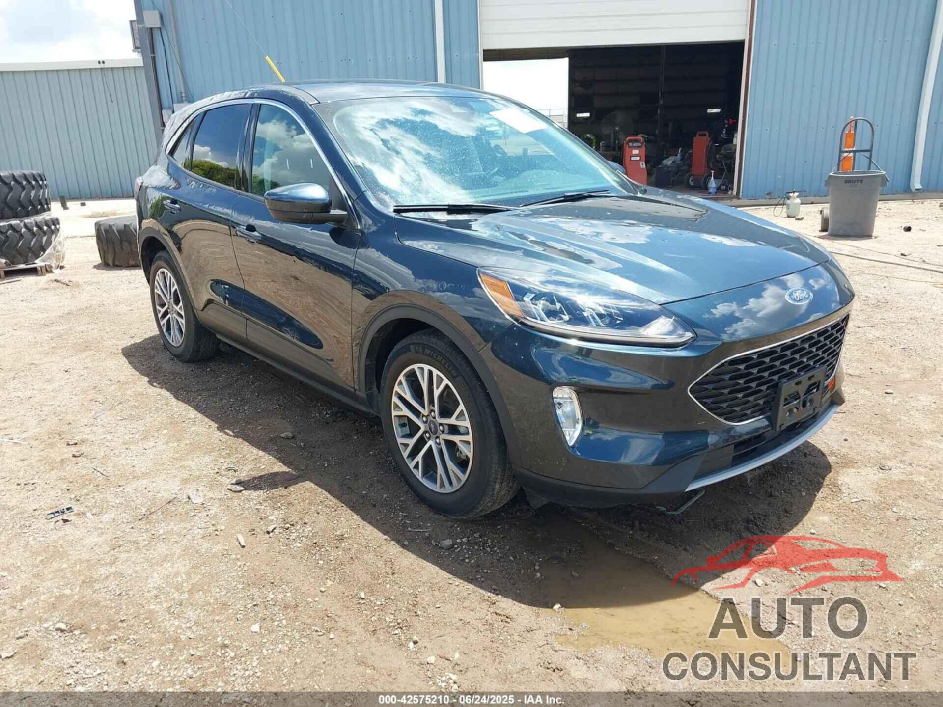 FORD ESCAPE 2022 - 1FMCU0H60NUA11621