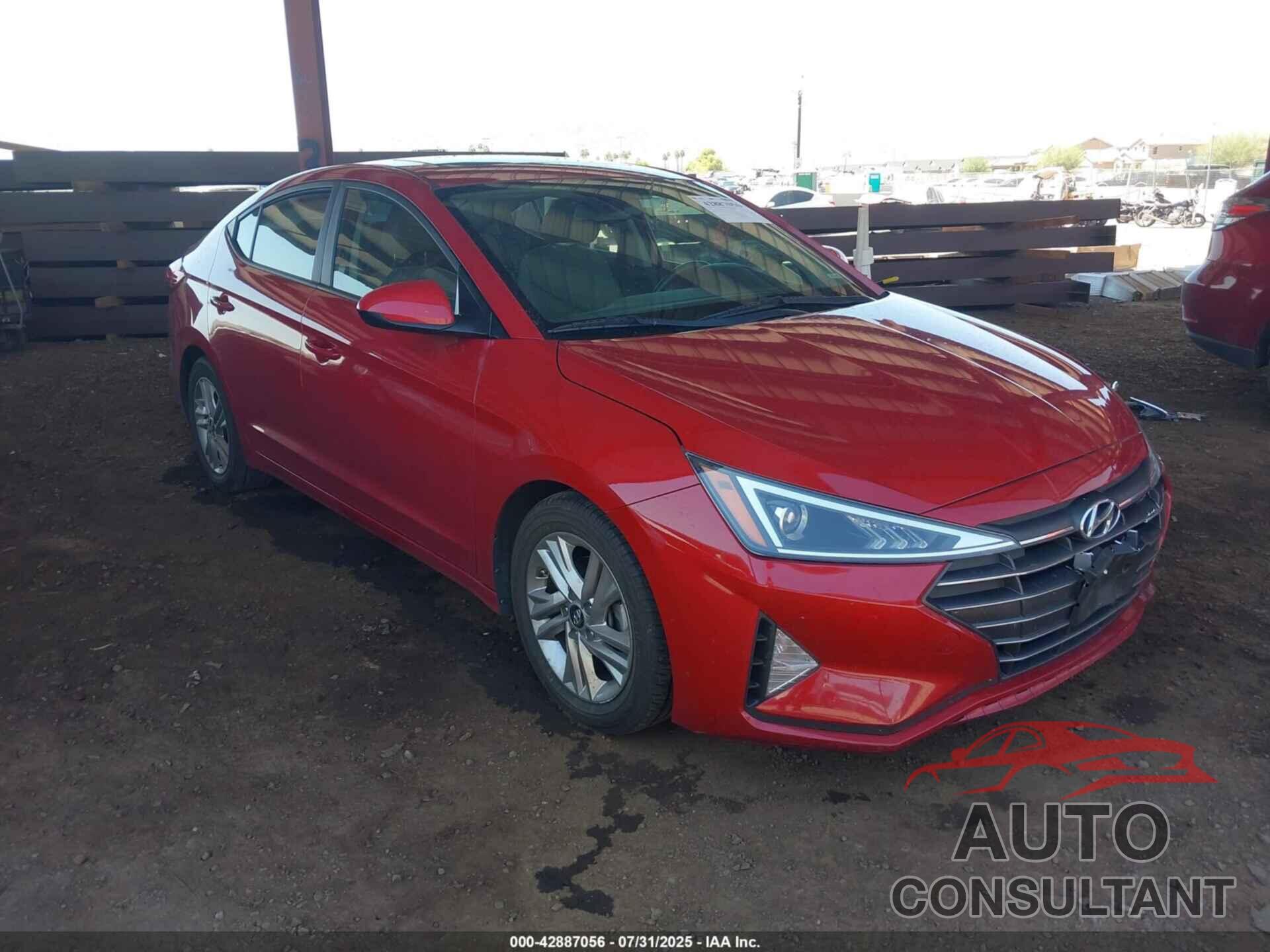 HYUNDAI ELANTRA 2019 - KMHD84LF2KU837955