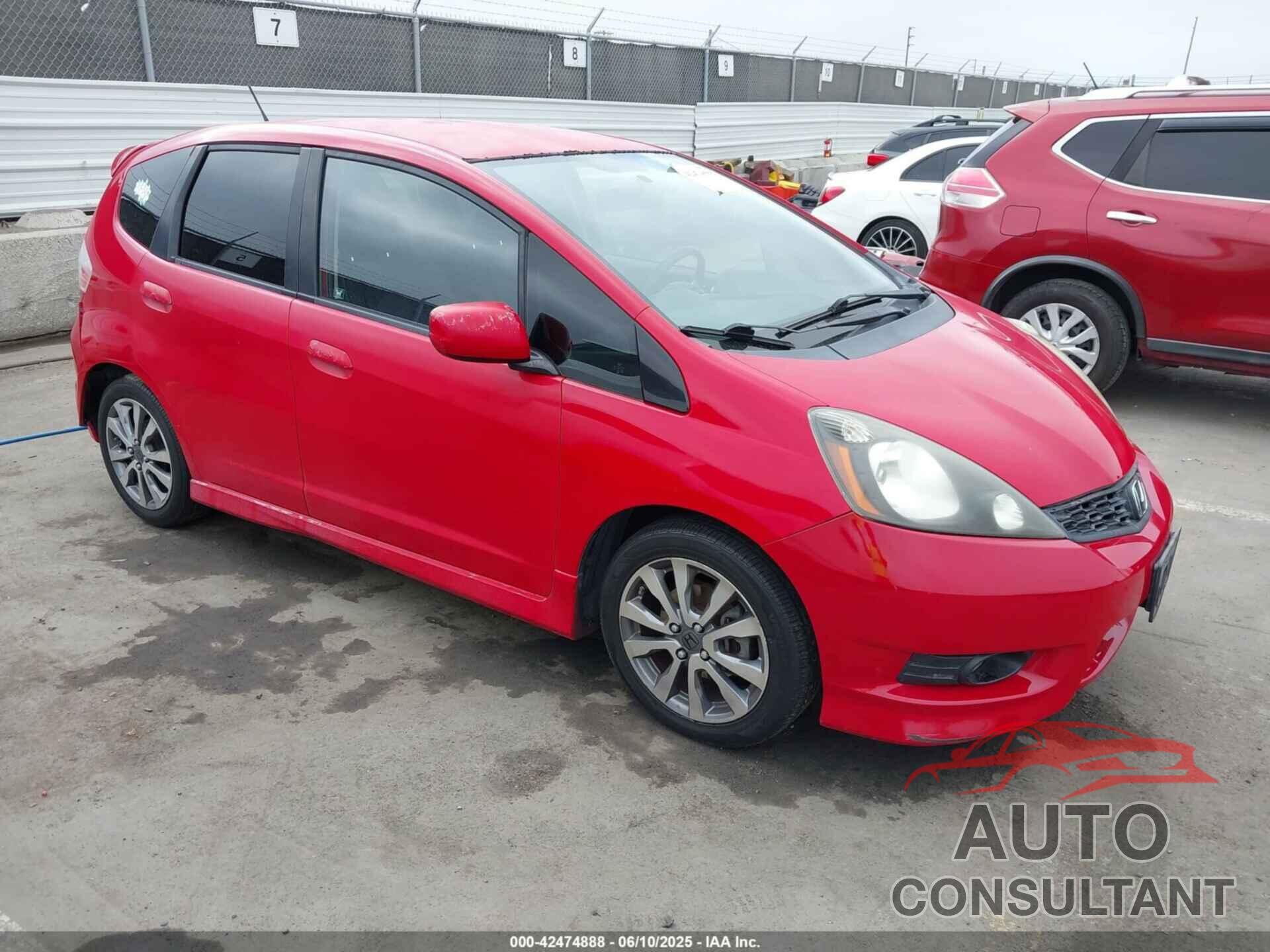 HONDA FIT 2013 - JHMGE8H50DC007175
