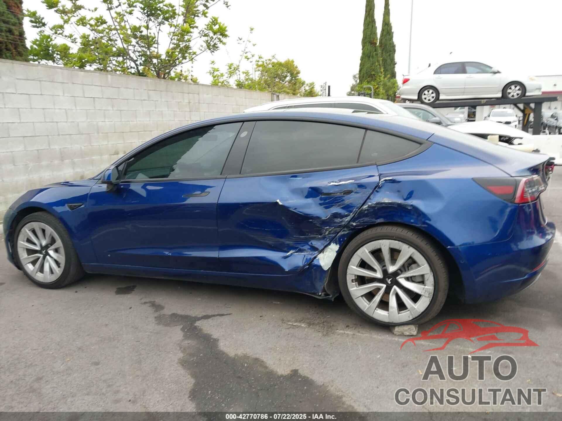 TESLA MODEL 3 2022 - 5YJ3E1EA6NF145476