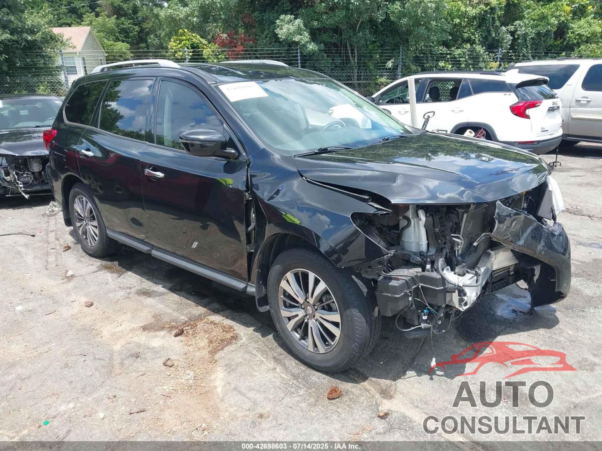 NISSAN PATHFINDER 2018 - 5N1DR2MN0JC665579