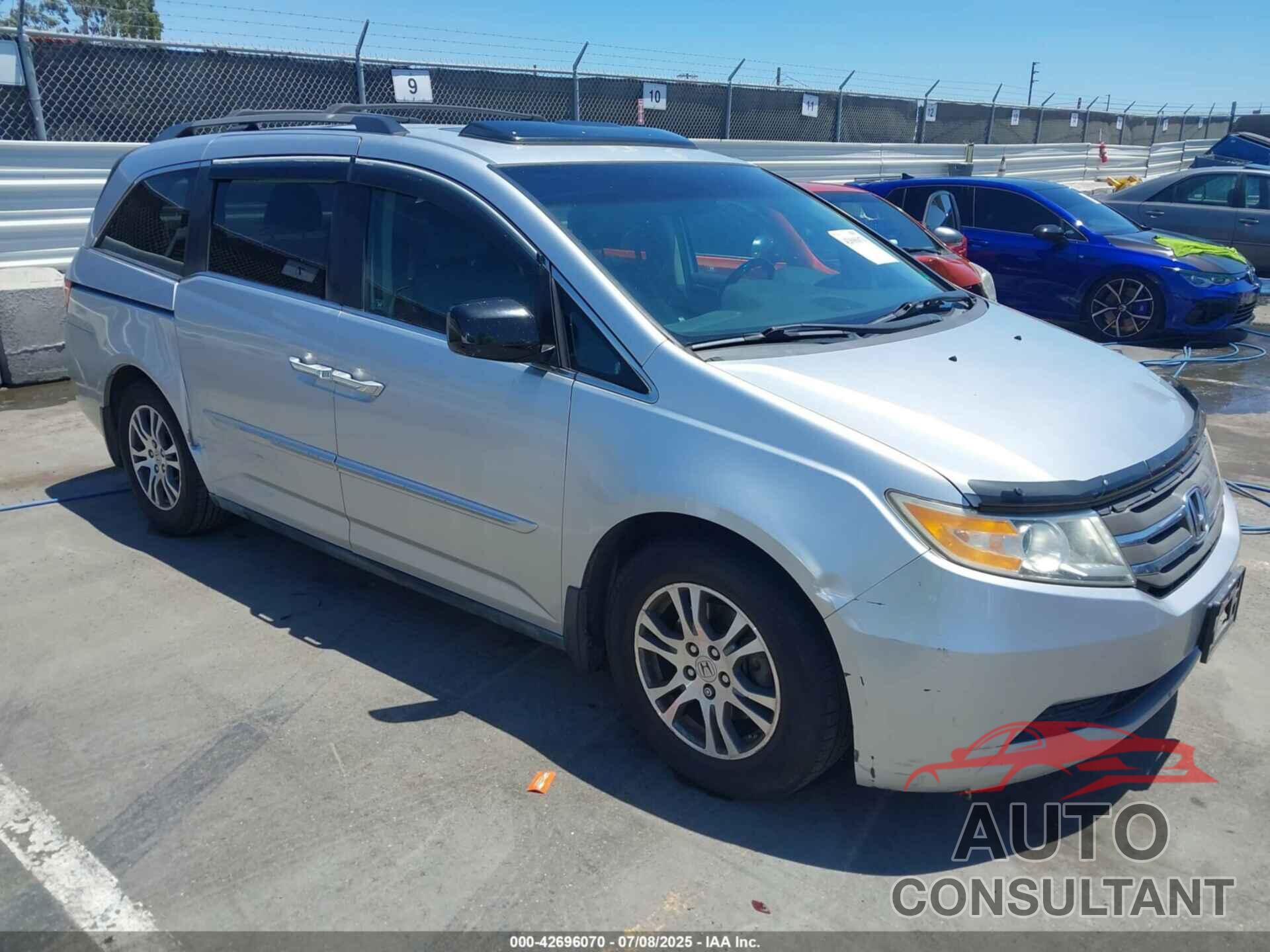 HONDA ODYSSEY 2011 - 5FNRL5H67BB002613