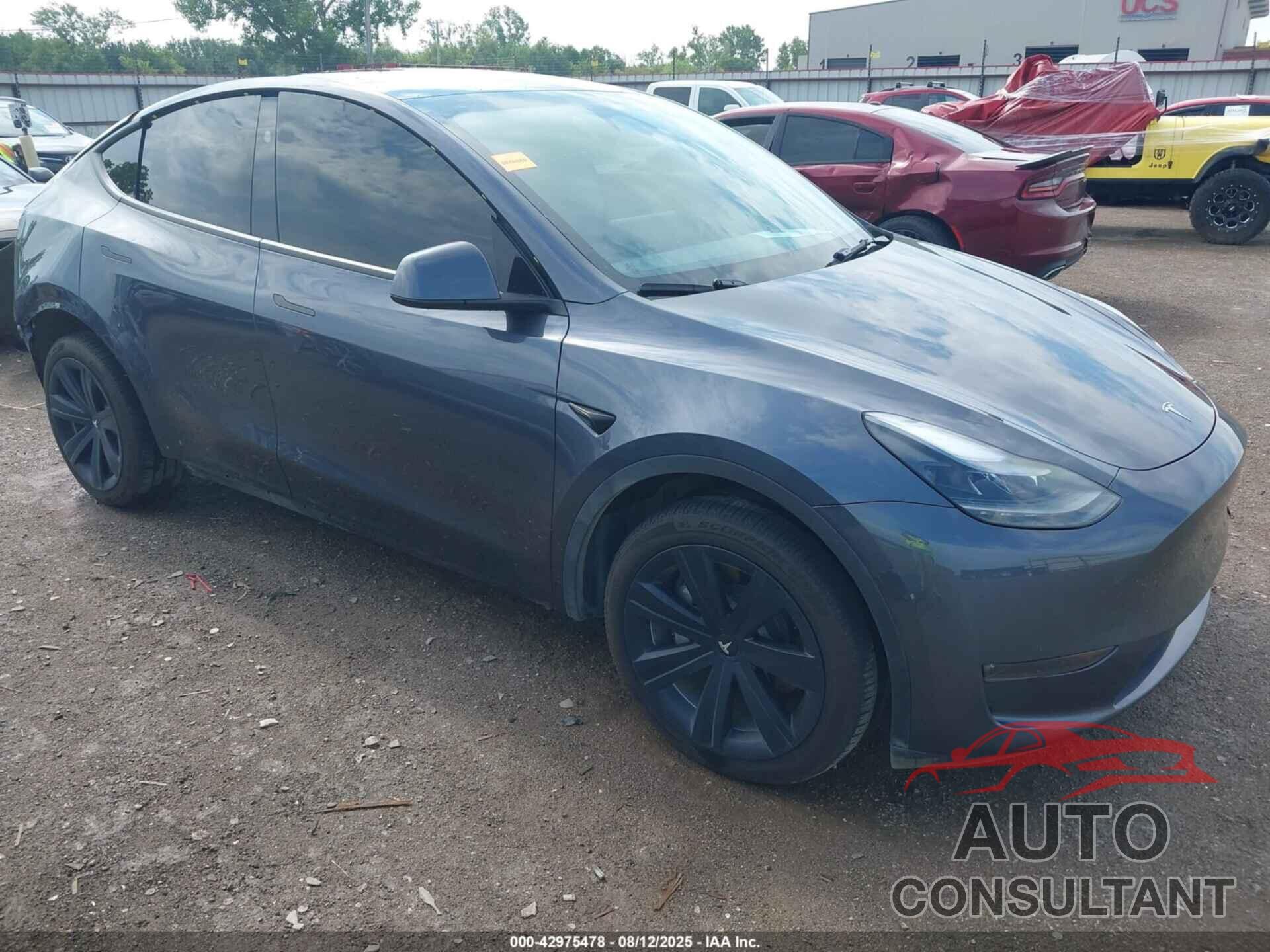 TESLA MODEL Y 2023 - 7SAYGDEE4PA202135