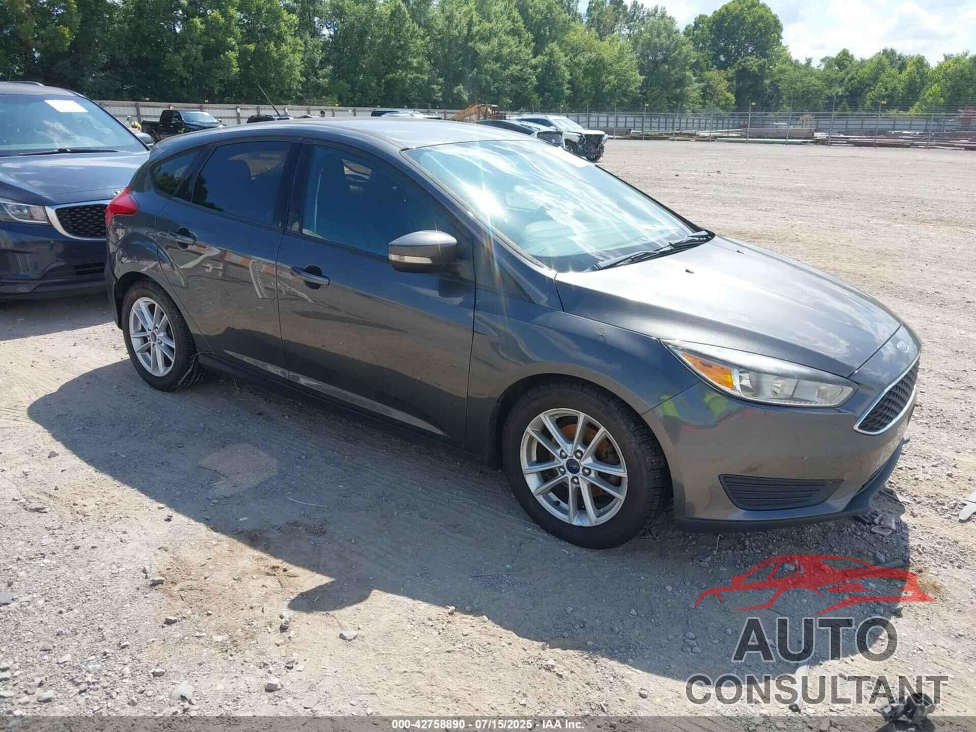 FORD FOCUS 2015 - 1FADP3K22FL214384