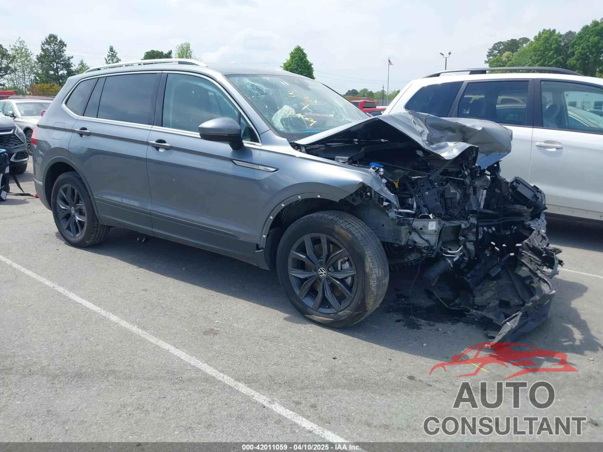 VOLKSWAGEN TIGUAN 2024 - 3VV2B7AX7RM130778