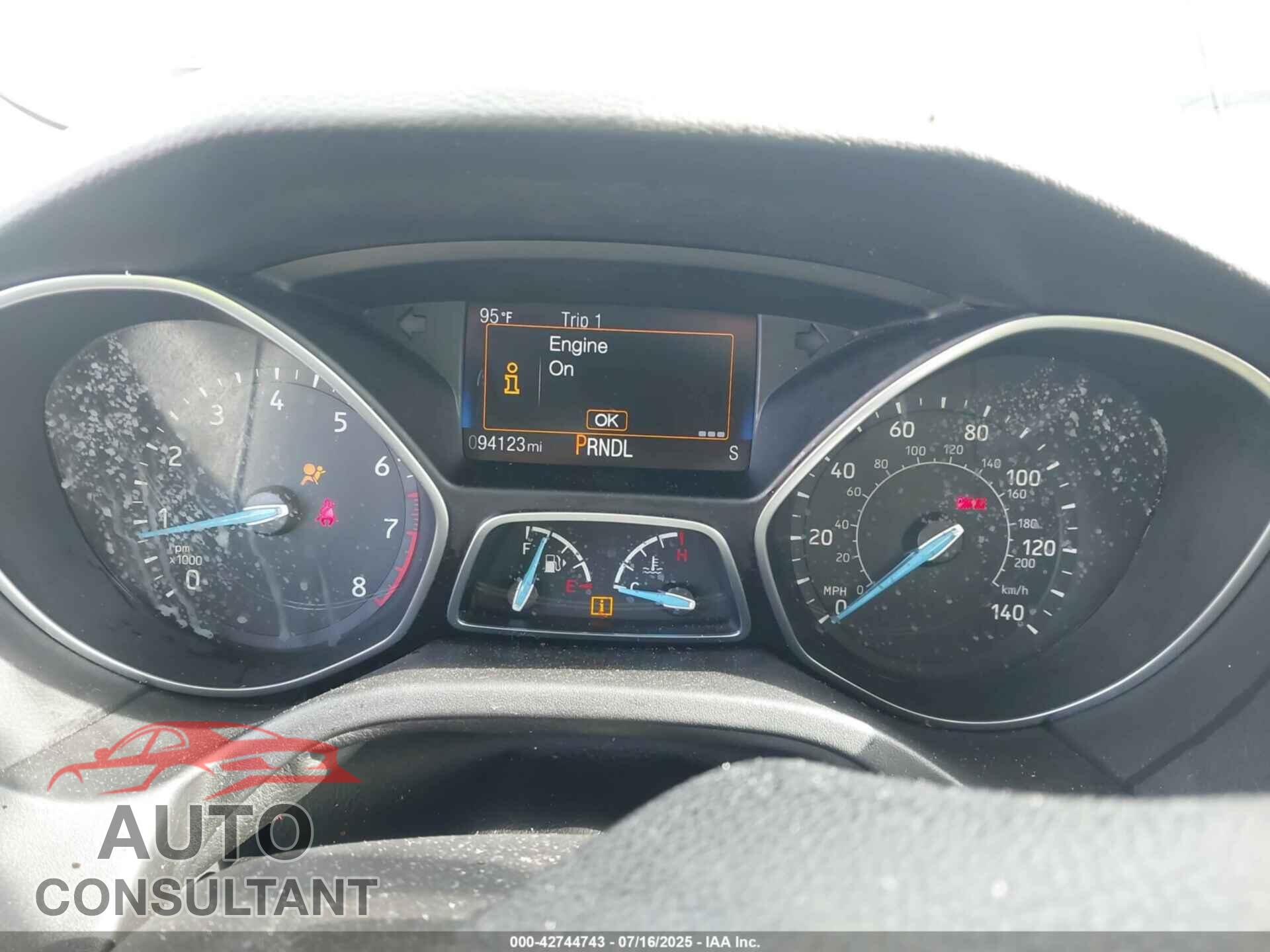 FORD FOCUS 2016 - 1FADP3F22GL341003
