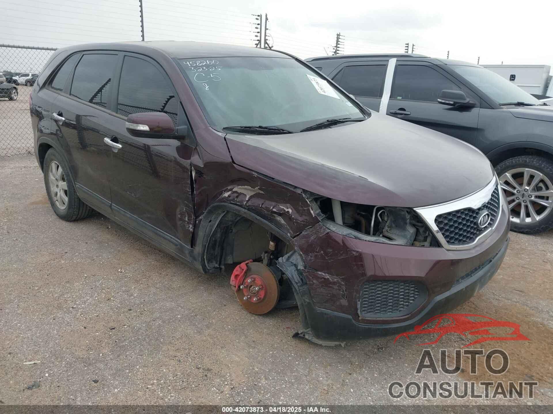 KIA SORENTO 2011 - 5XYKT3A19BG086351