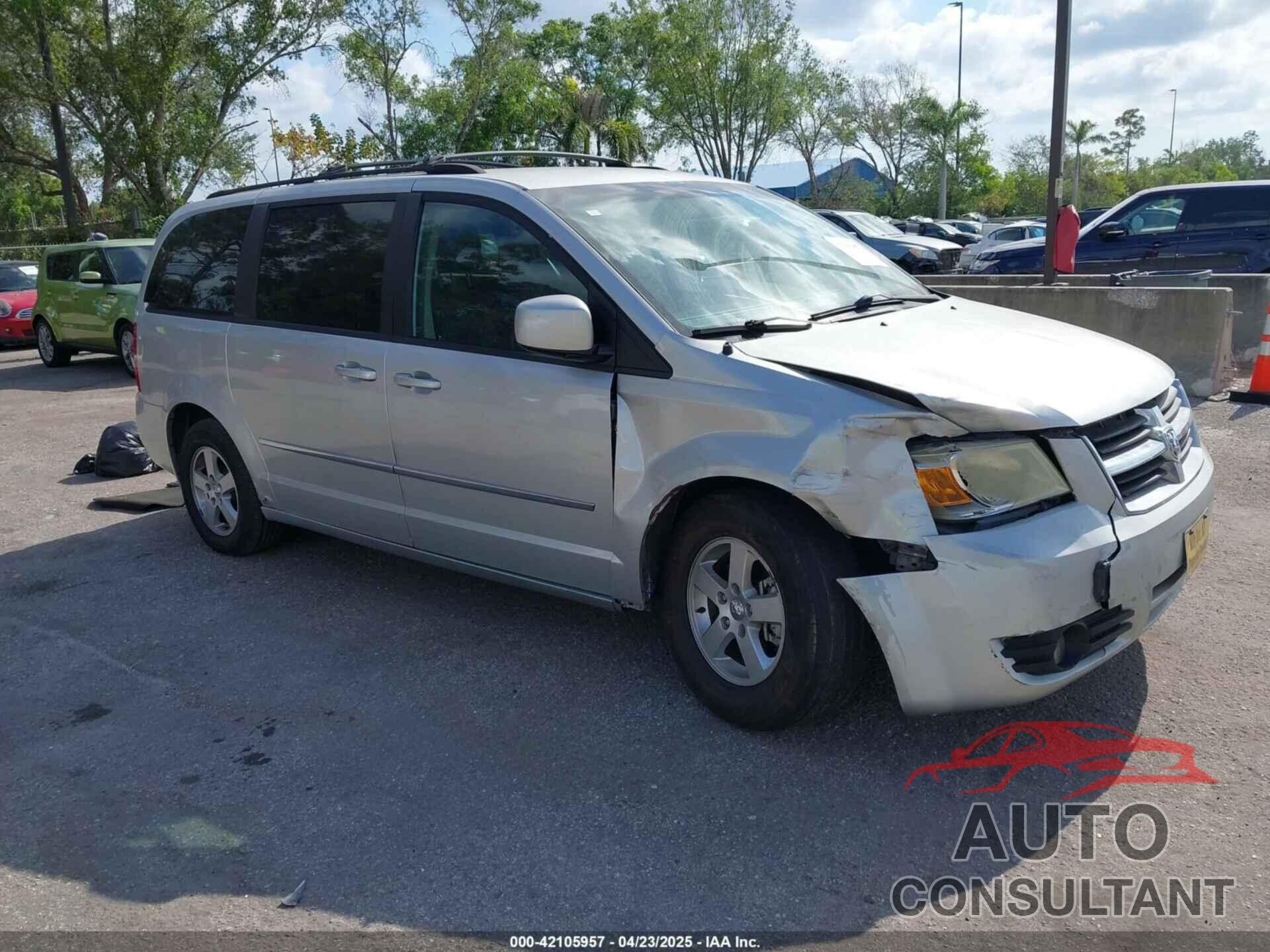 DODGE GRAND CARAVAN 2010 - 2D4RN5D15AR196651