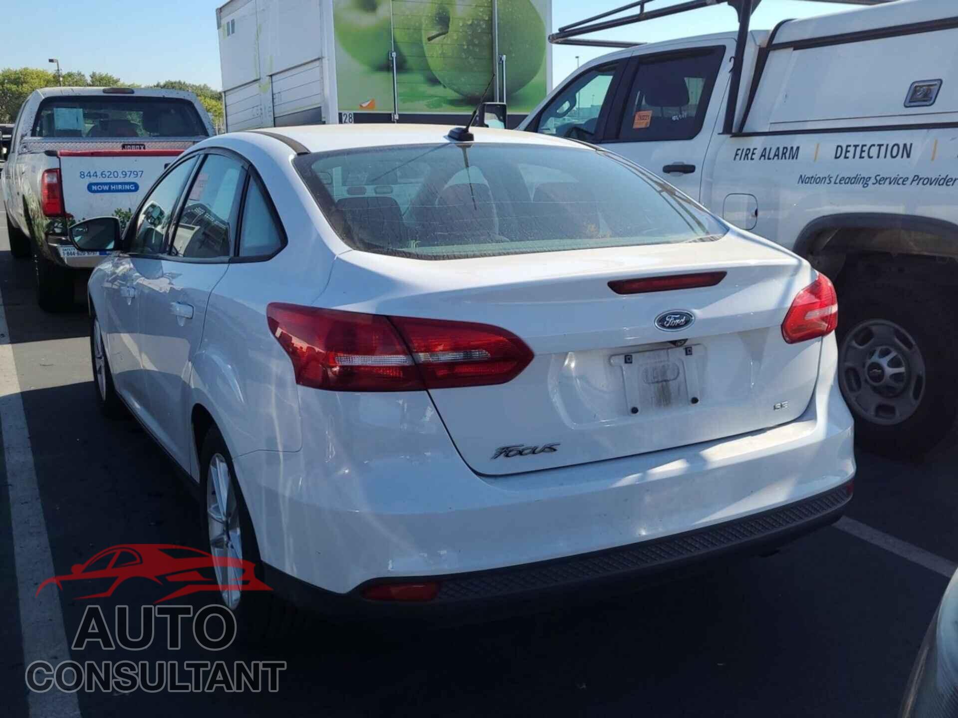 FORD FOCUS 2017 - 1FADP3F29HL206151