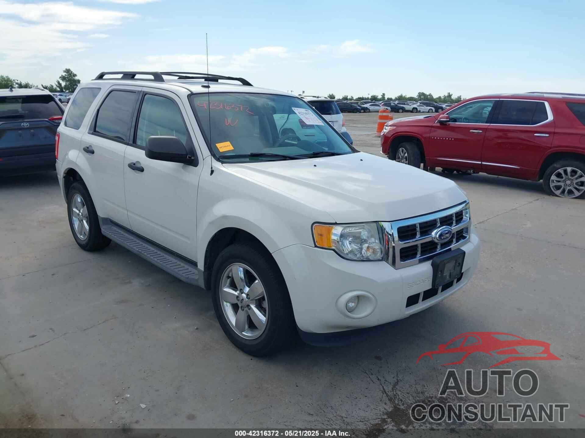 FORD ESCAPE 2011 - 1FMCU0D78BKB52619
