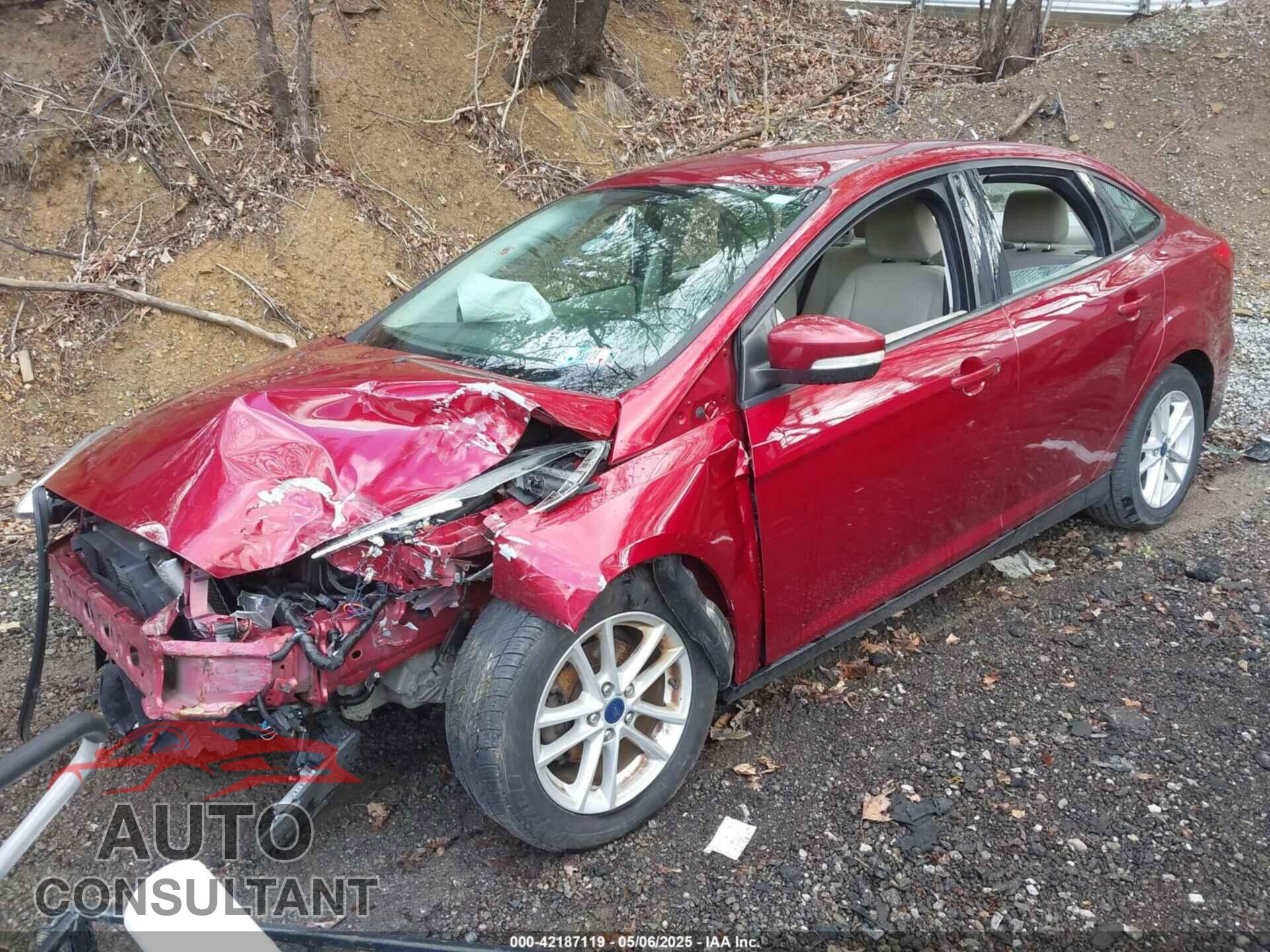FORD FOCUS 2015 - 1FADP3F20FL292883