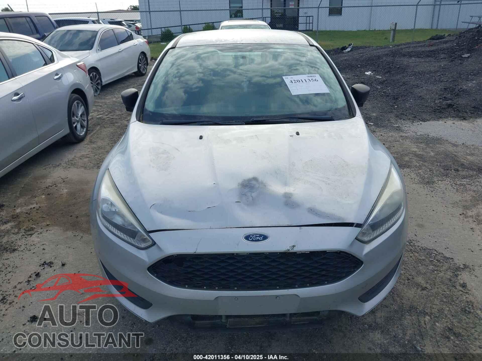 FORD FOCUS 2016 - 1FADP3E27GL201577