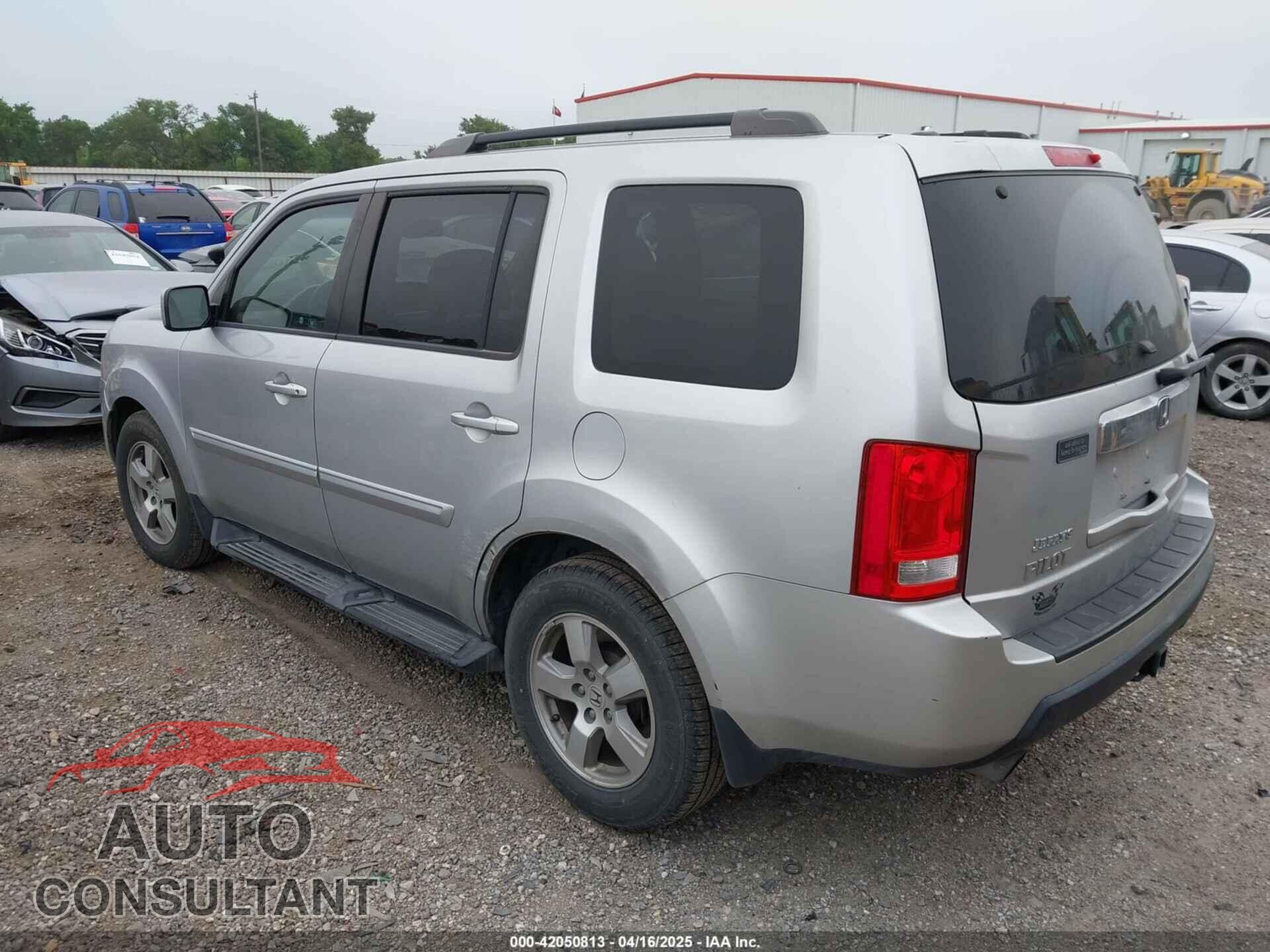 HONDA PILOT 2011 - 5FNYF3H52BB030866