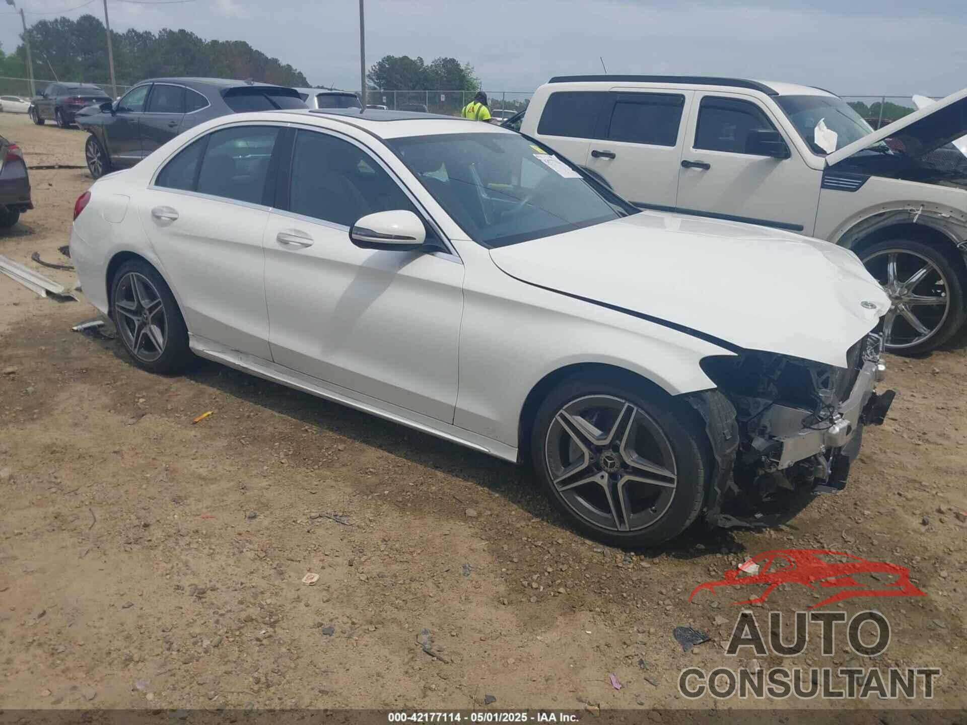 MERCEDES-BENZ C 300 2019 - 55SWF8DB4KU282844