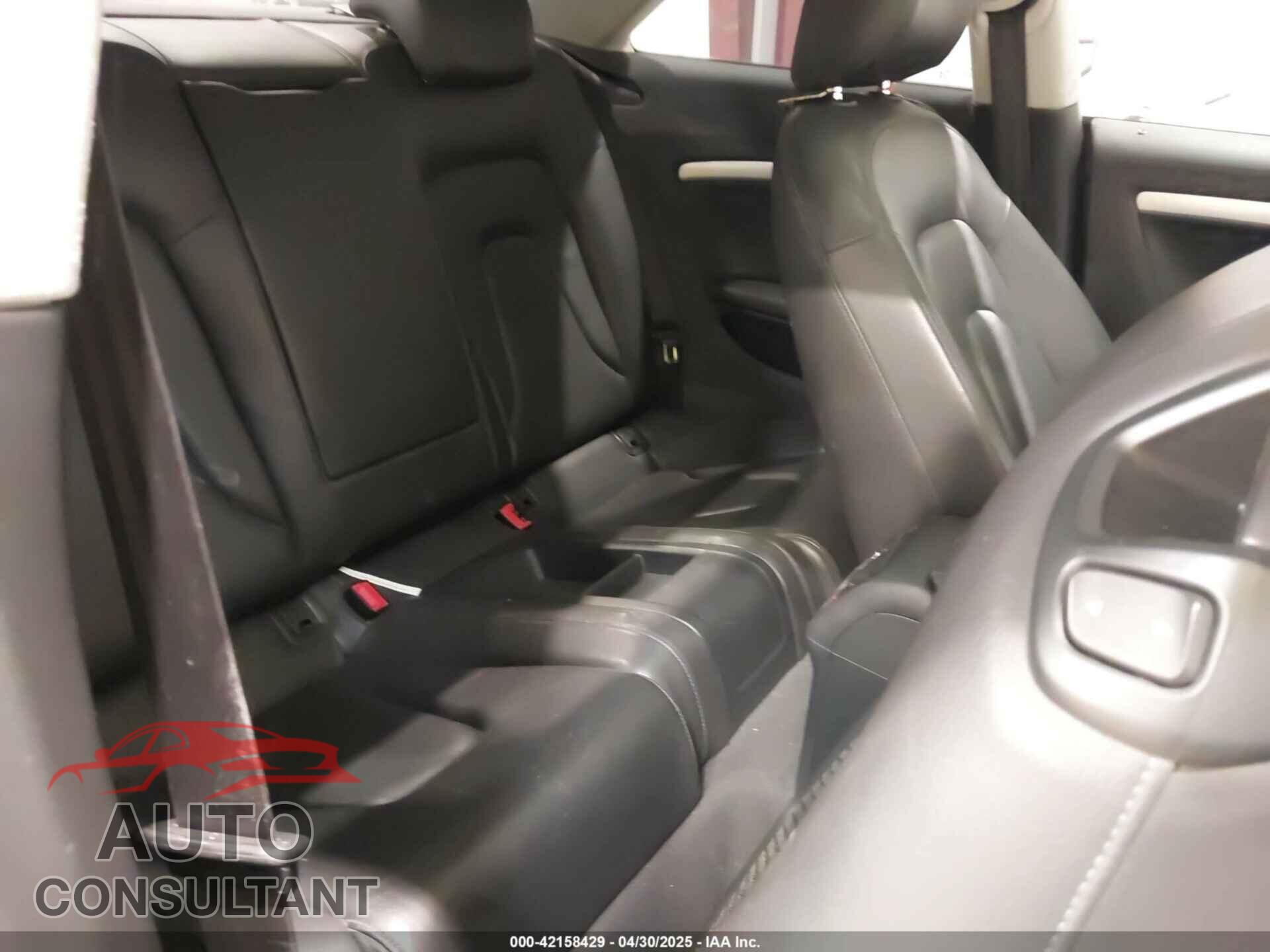 AUDI A5 2010 - WAULFAFR3AA047023
