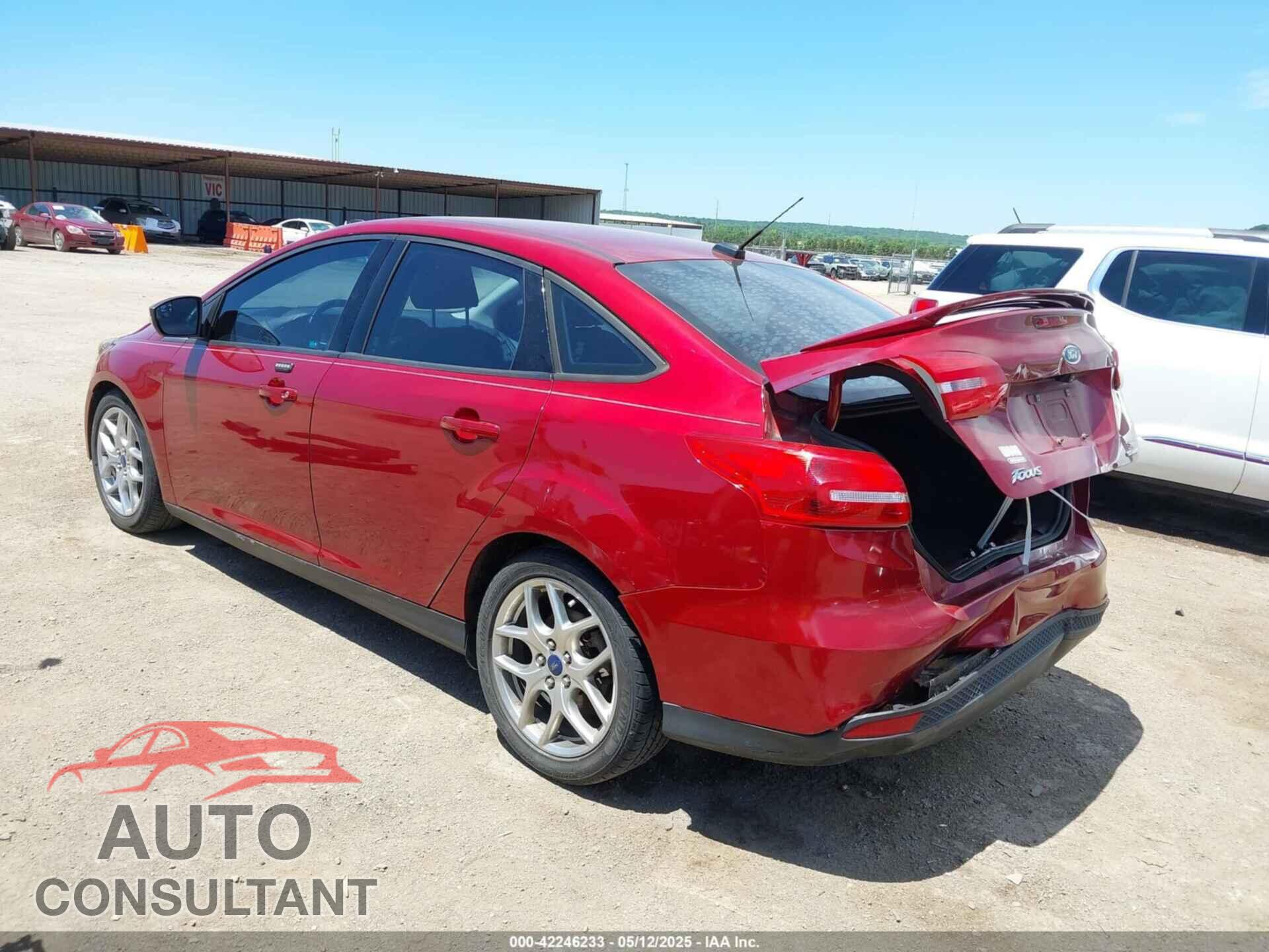 FORD FOCUS 2015 - 1FADP3F27FL210700