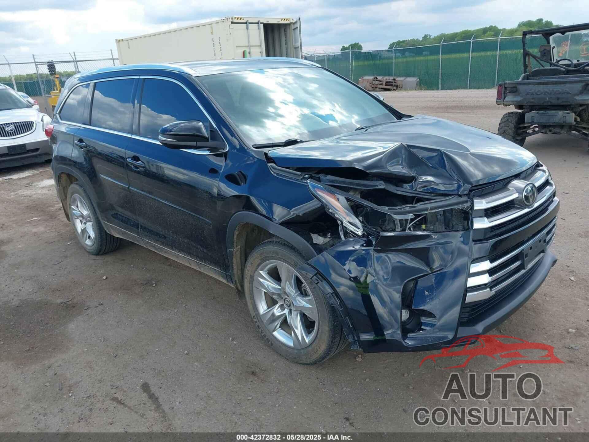 TOYOTA HIGHLANDER 2019 - 5TDDZRFH4KS986867