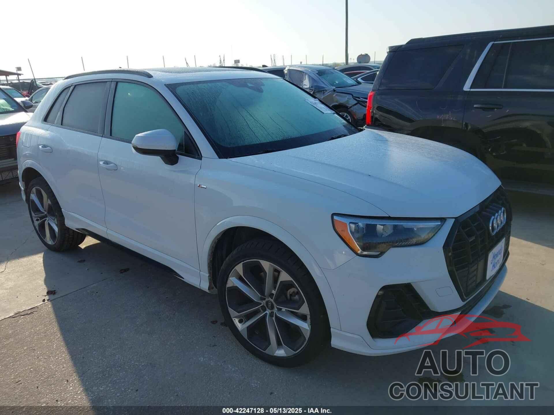 AUDI Q3 2021 - WA1DECF35M1063868