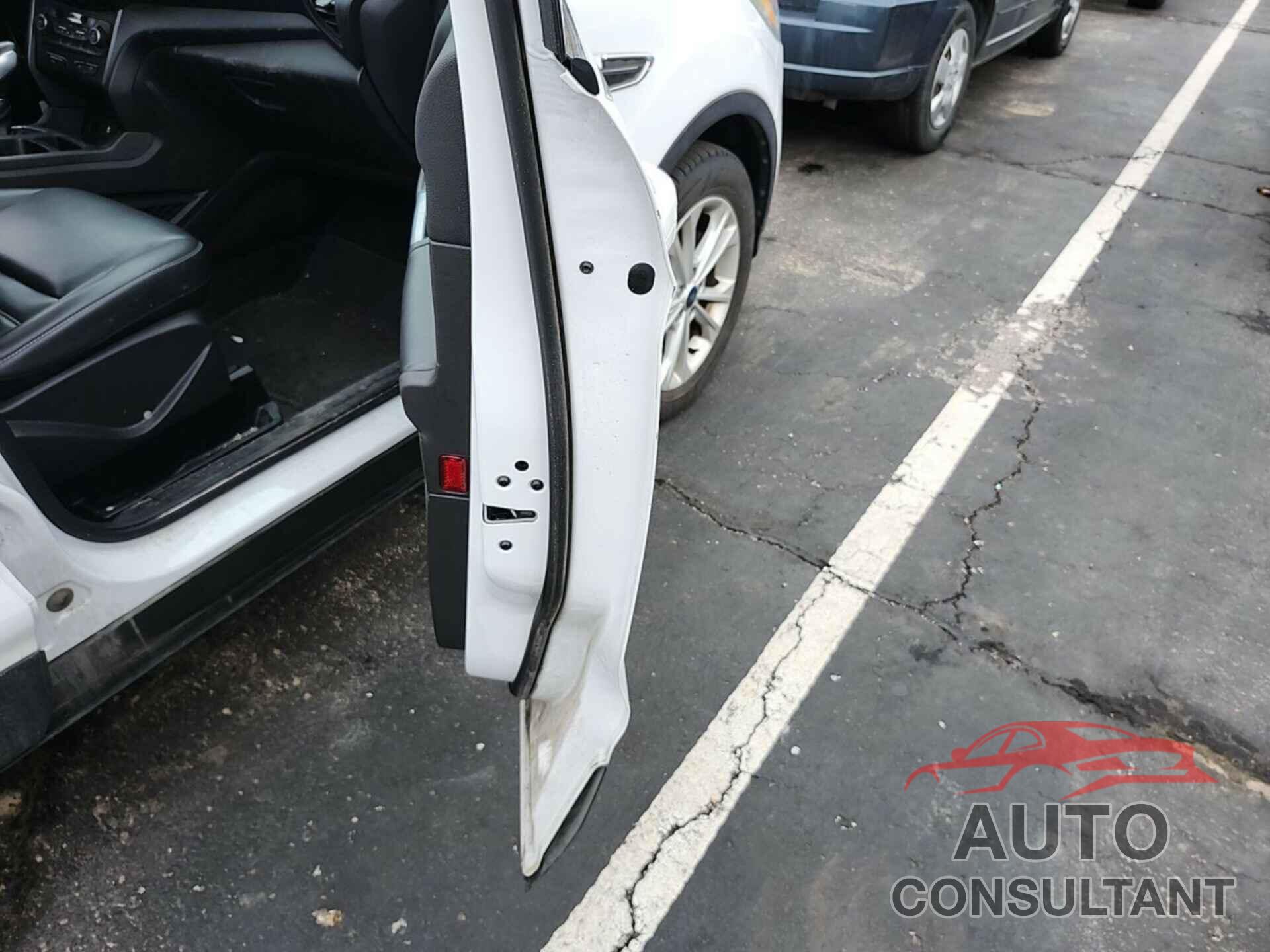 FORD ESCAPE 2019 - 1FMCU9HD8KUA72620