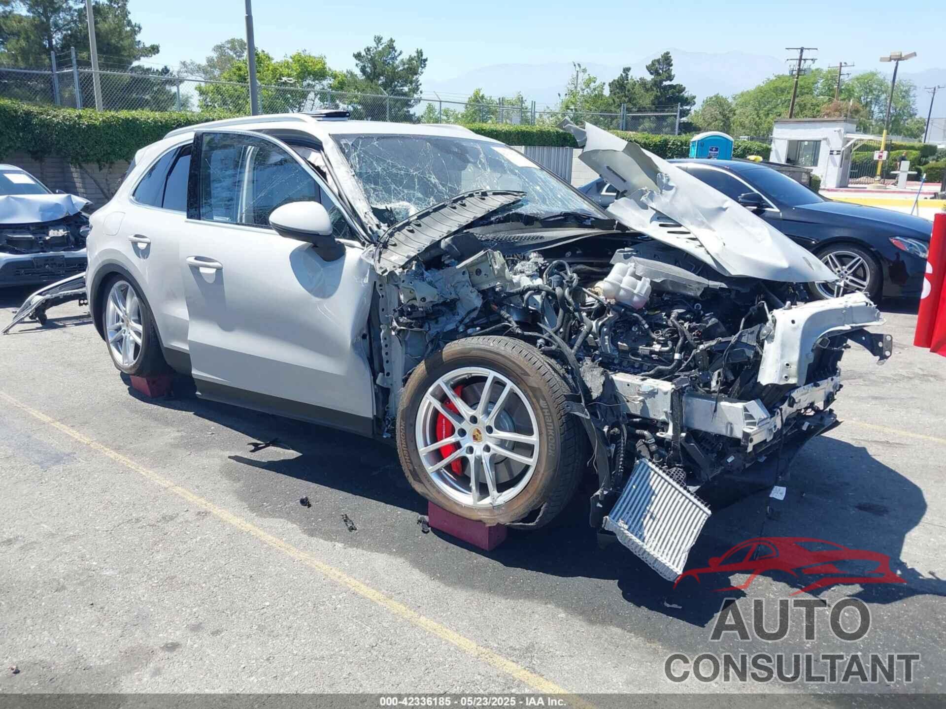 PORSCHE CAYENNE 2024 - WP1AL2AYXRDA35628