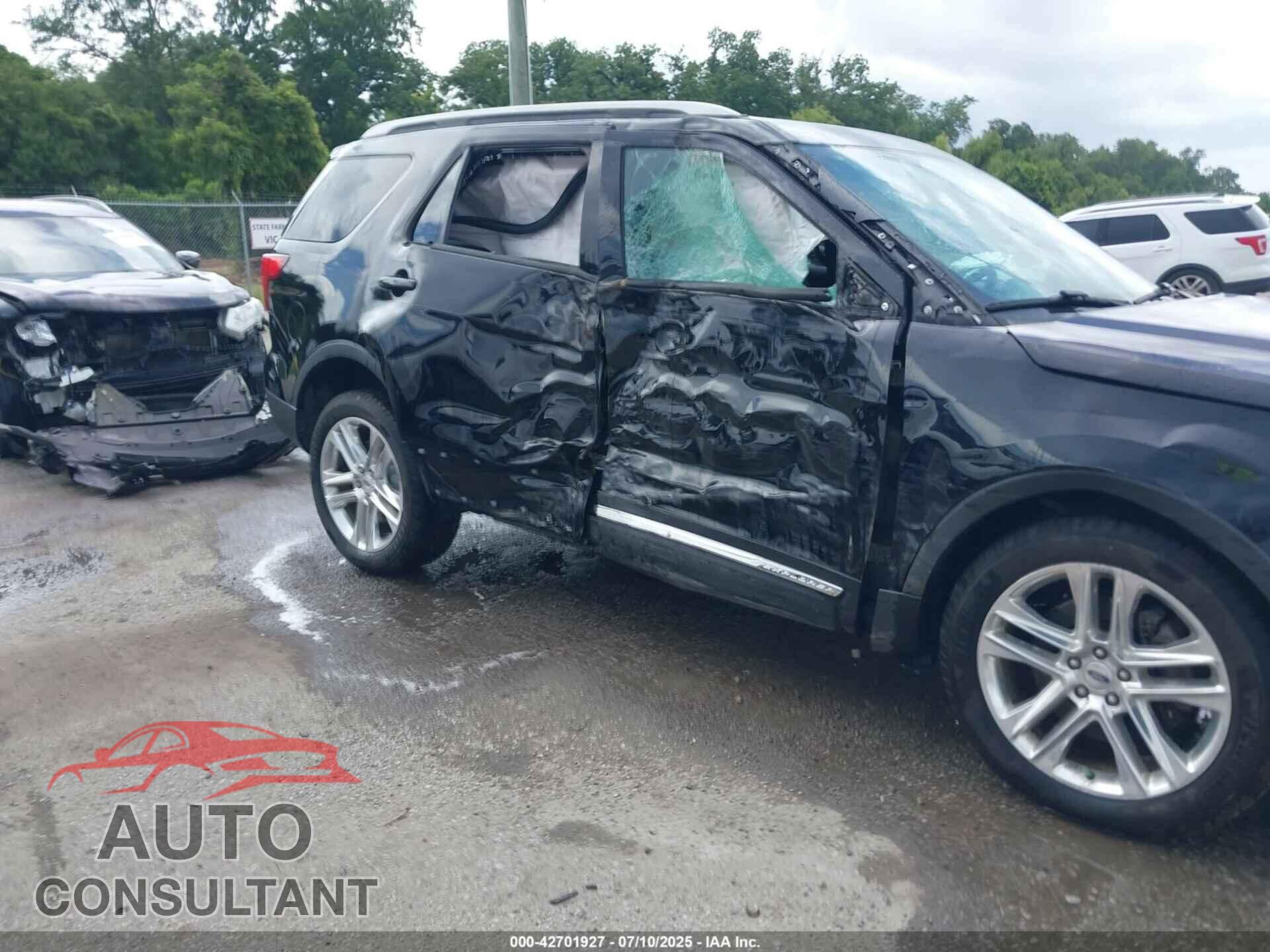 FORD EXPLORER 2017 - 1FM5K8D88HGA20929