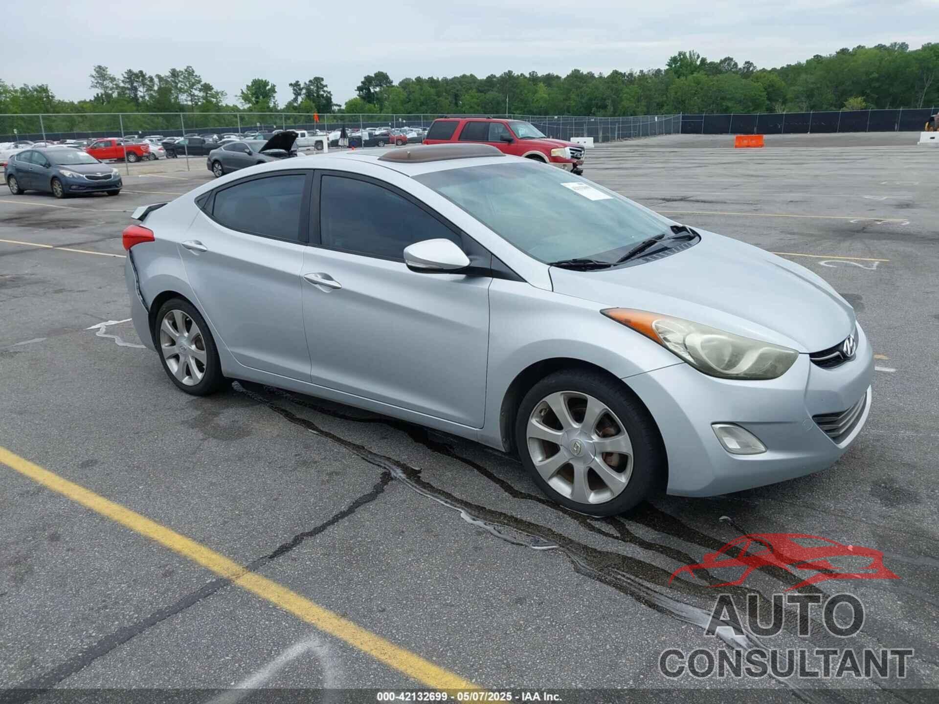HYUNDAI ELANTRA 2013 - 5NPDH4AE7DH172109