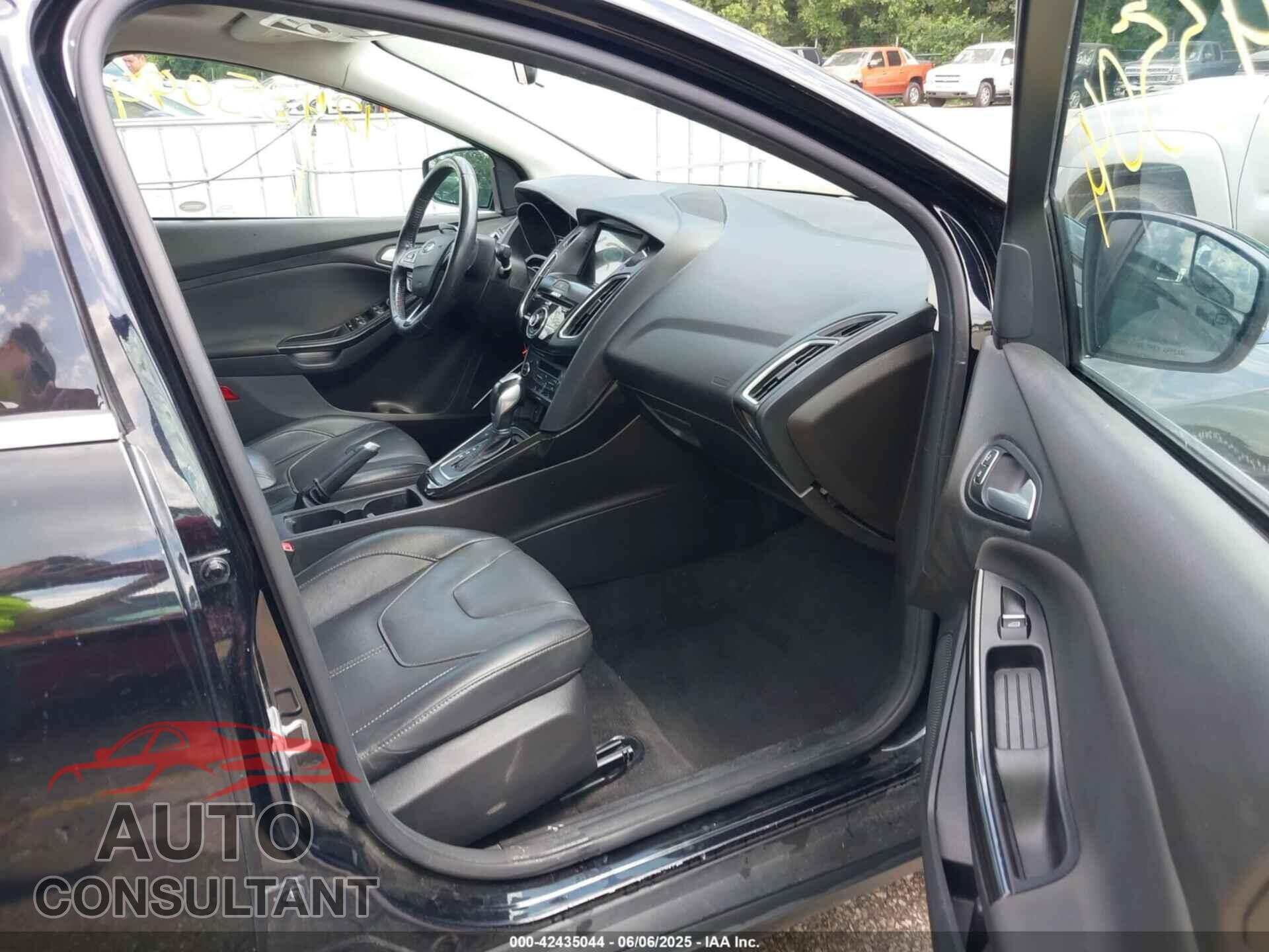FORD FOCUS 2017 - 1FADP3J26HL280229